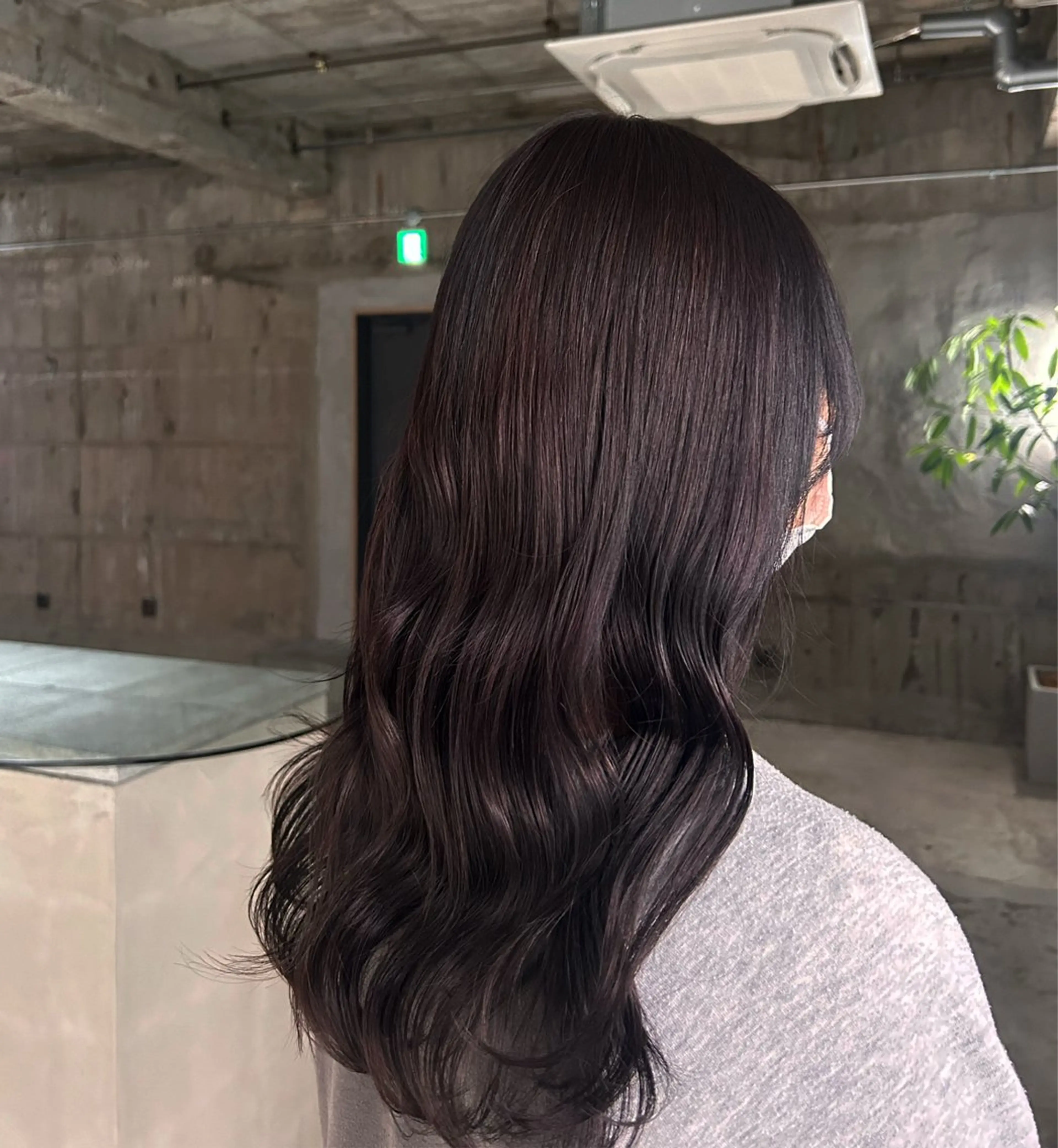 セミロング カラー ラベンダーカラー ヘアカラー 玉置 七海のヘアスタイル