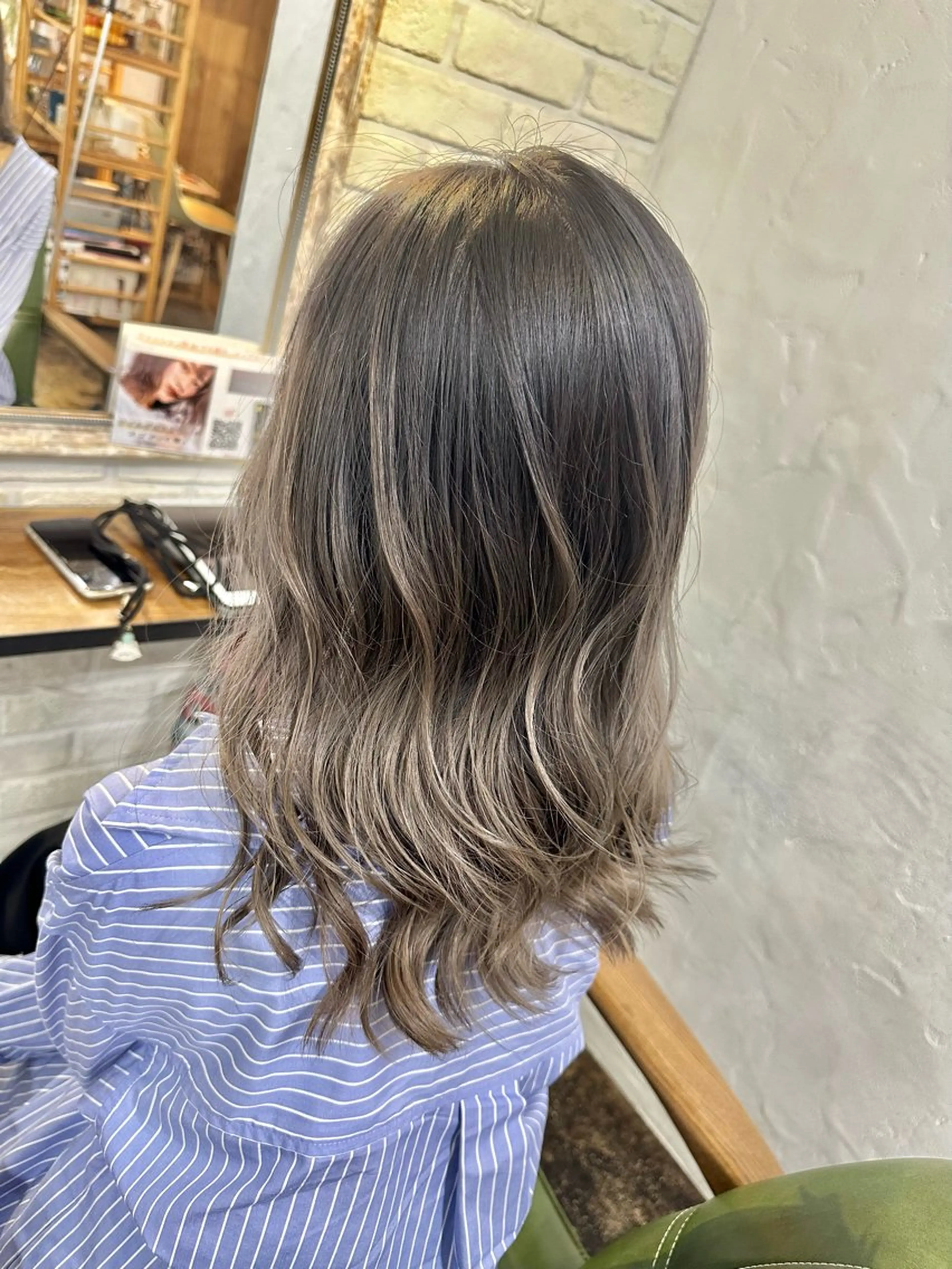 ミディアム カラー hair living Liko池袋東口店【ヘアーリビング　リコ】所属・🌱透明感カラー☘️ TOYO🌱のヘアスタイル