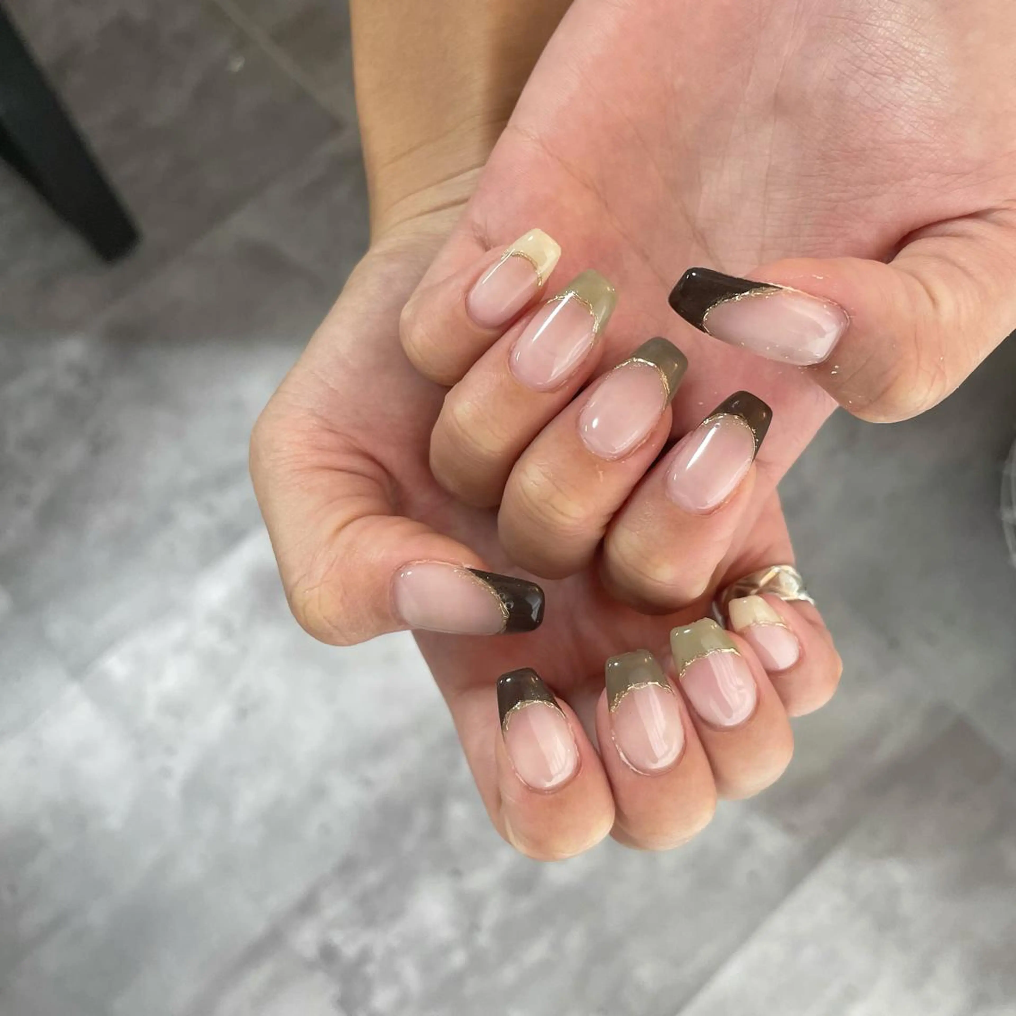 ネイル ゴールド ハンドネイル Aleum所属・Nail Salon Aleumのネイルデザイン