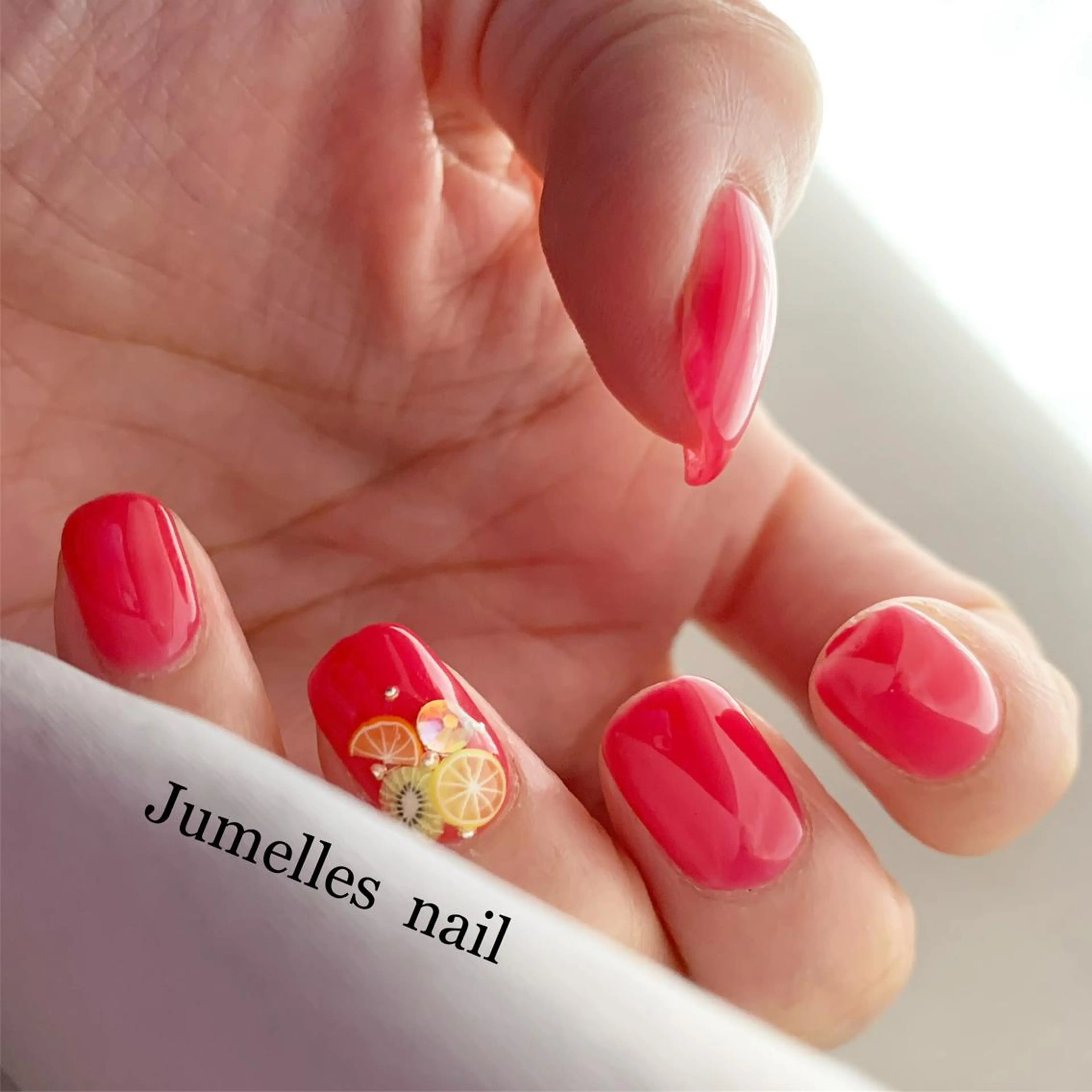 ネイル 髙城 亜紀のネイルデザイン