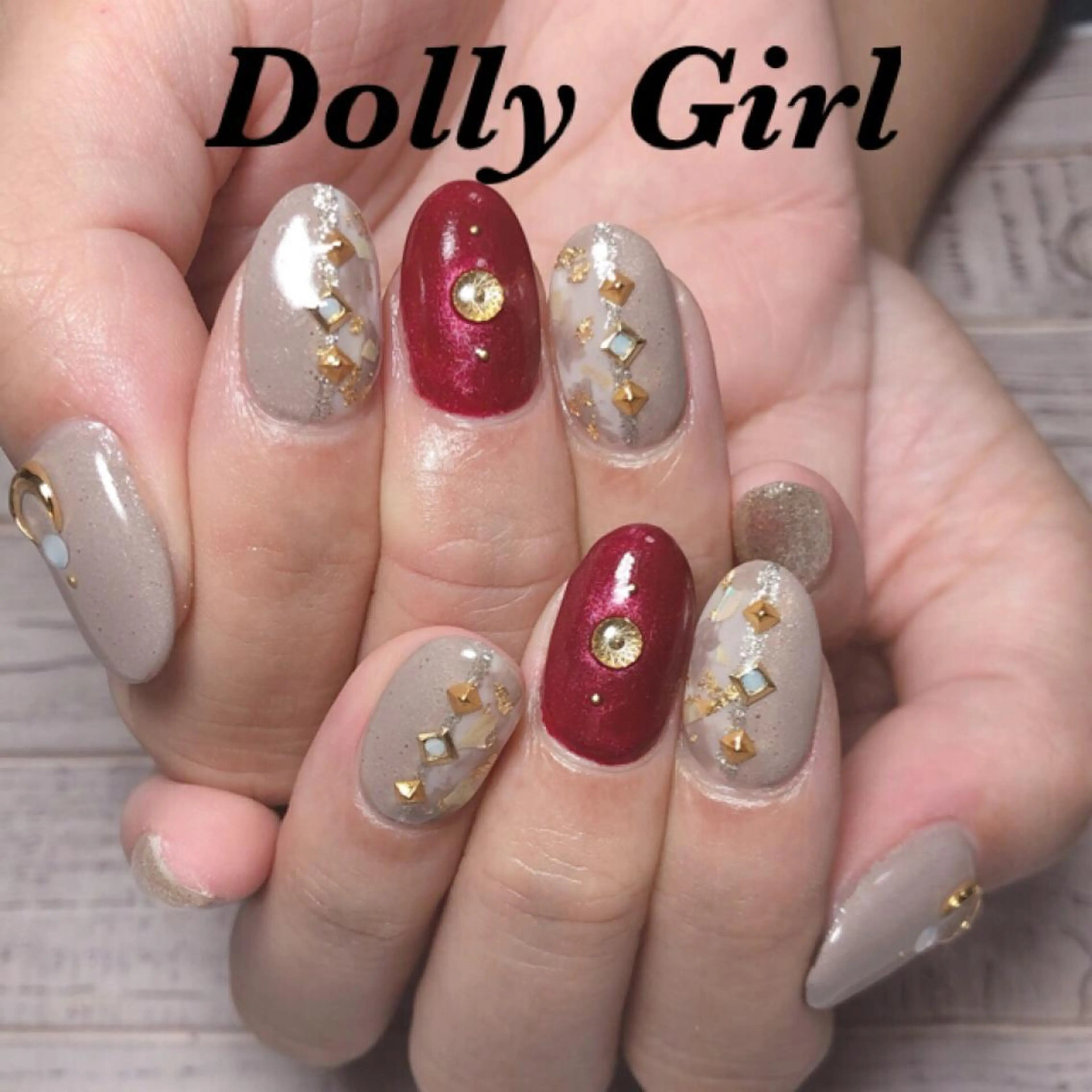 ネイル 個室ネイルサロンDolly Girl〜ドーリーガール〜所属・DollyGirl KYOKOのネイルデザイン