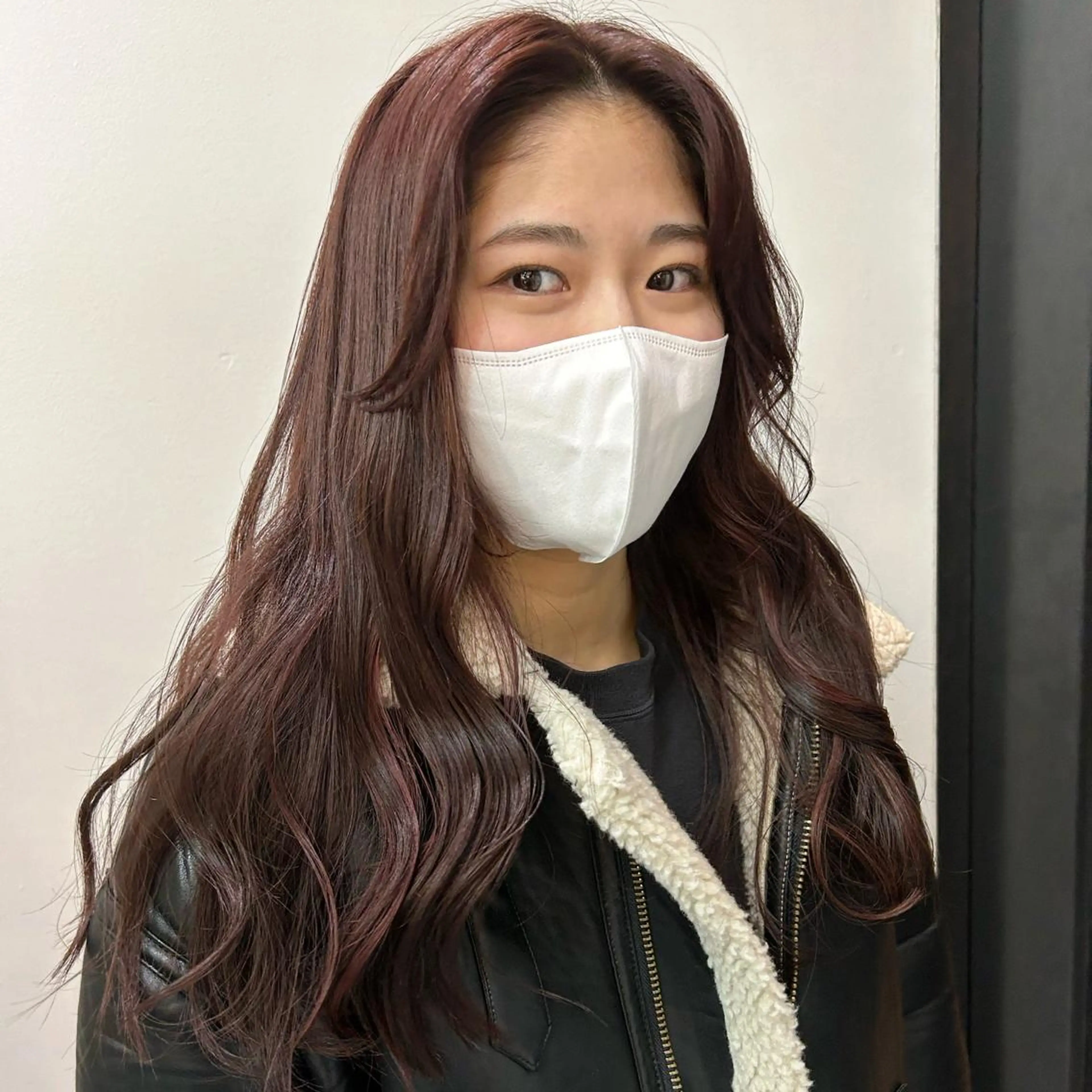 カラー ブリーチ ブリーチなしカラー ピンクカラー 光透け髪🫧 moekaのヘアスタイル