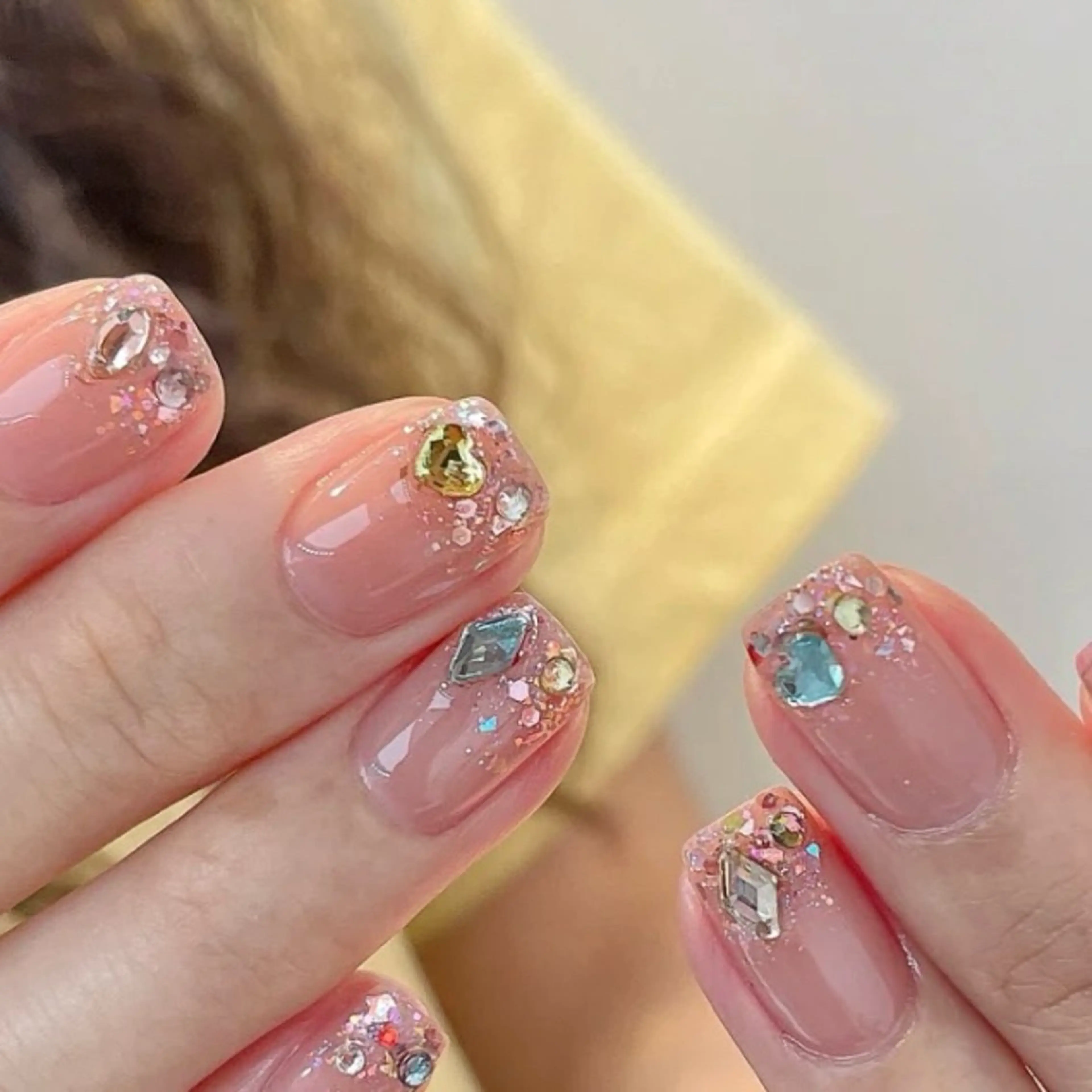 ネイル Nail salon Amoureuse ネイルサロン アムルーズ所属・ネイリスト ミクのネイルデザイン