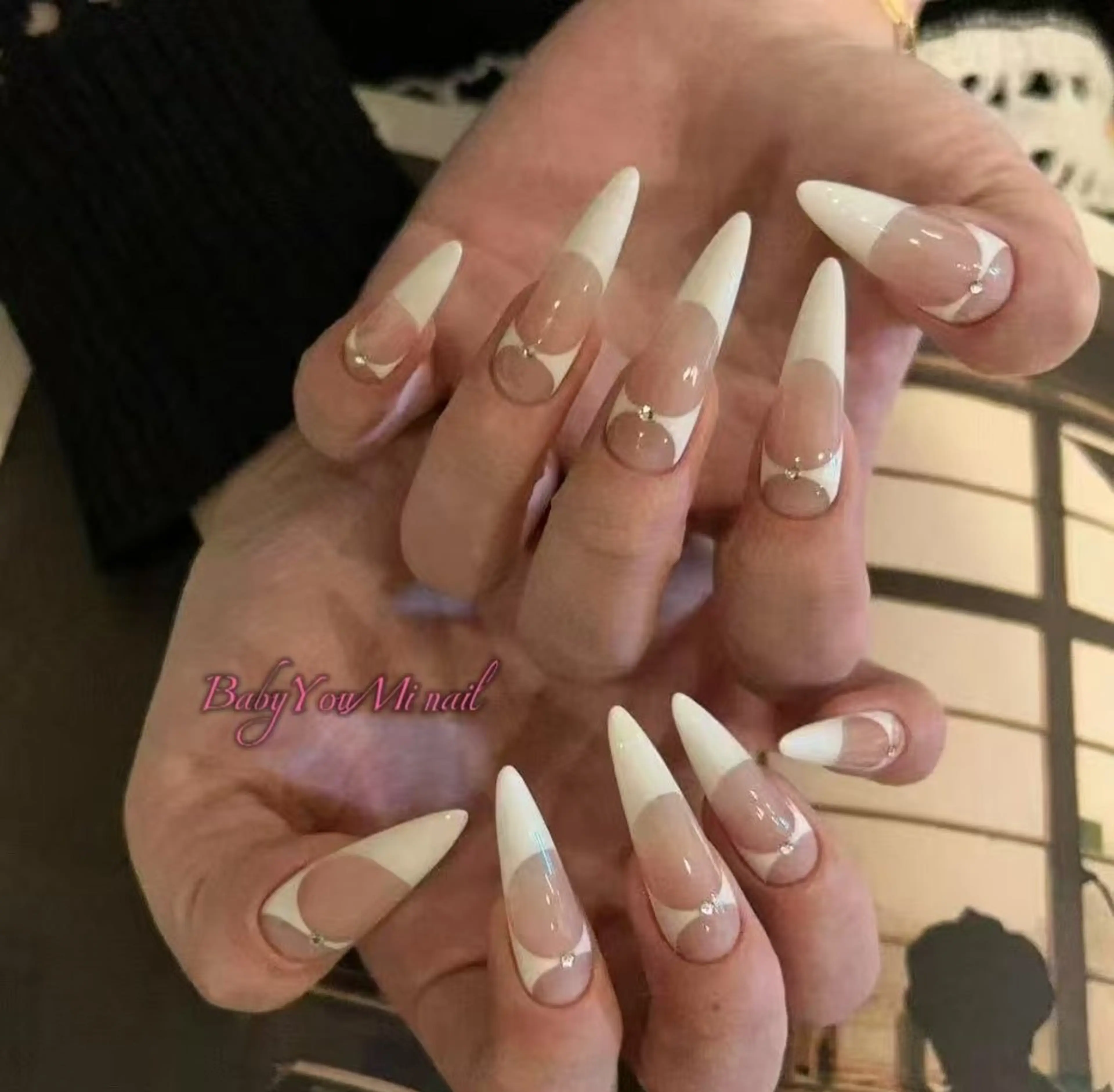 ネイル オーロラネイル フラワーネイル フットネイル フレンチネイル ジェルネイル ハンドネイル Oomiya 服部のネイルデザイン