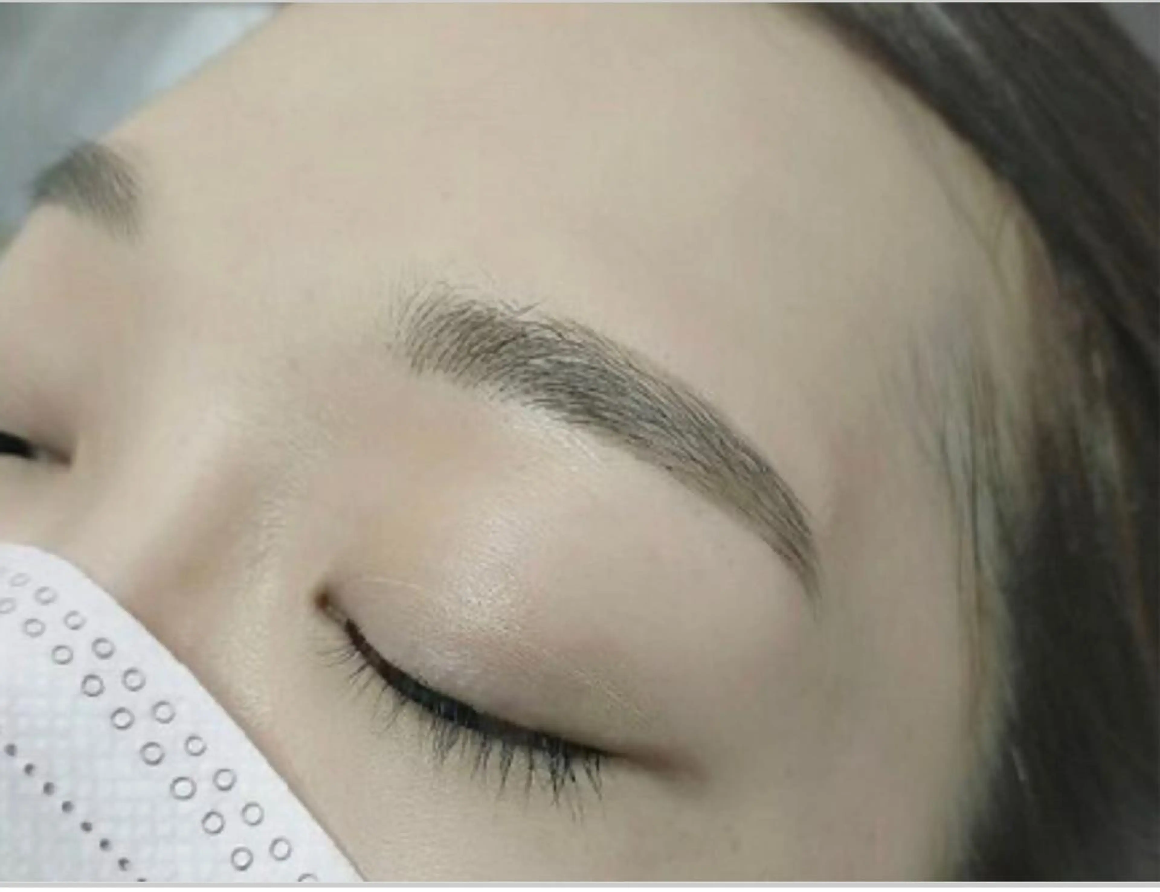 アイブロウ ハリウッドブロウリフト 眉毛ワックス脱毛 eye・nail salon fixlash 江坂店所属・アイリスト AYAのマツエク・マツパデザイン