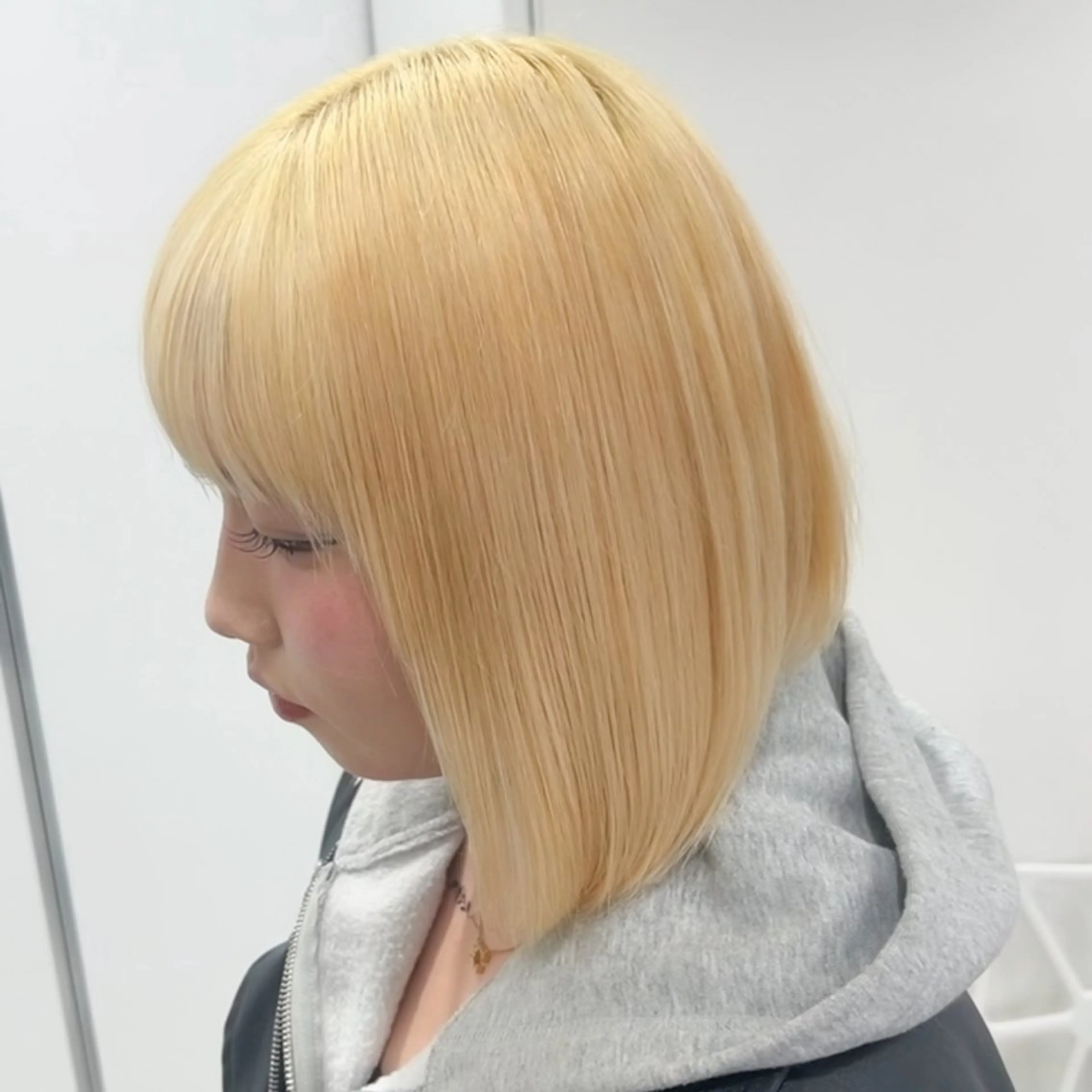 ロング カラー ヘアアレンジ メンズ ヘアカラー トリートメント ヘッドスパ ヘアセット 盛れ韓国ハイトーン 🎀Himari🎀のヘアスタイル