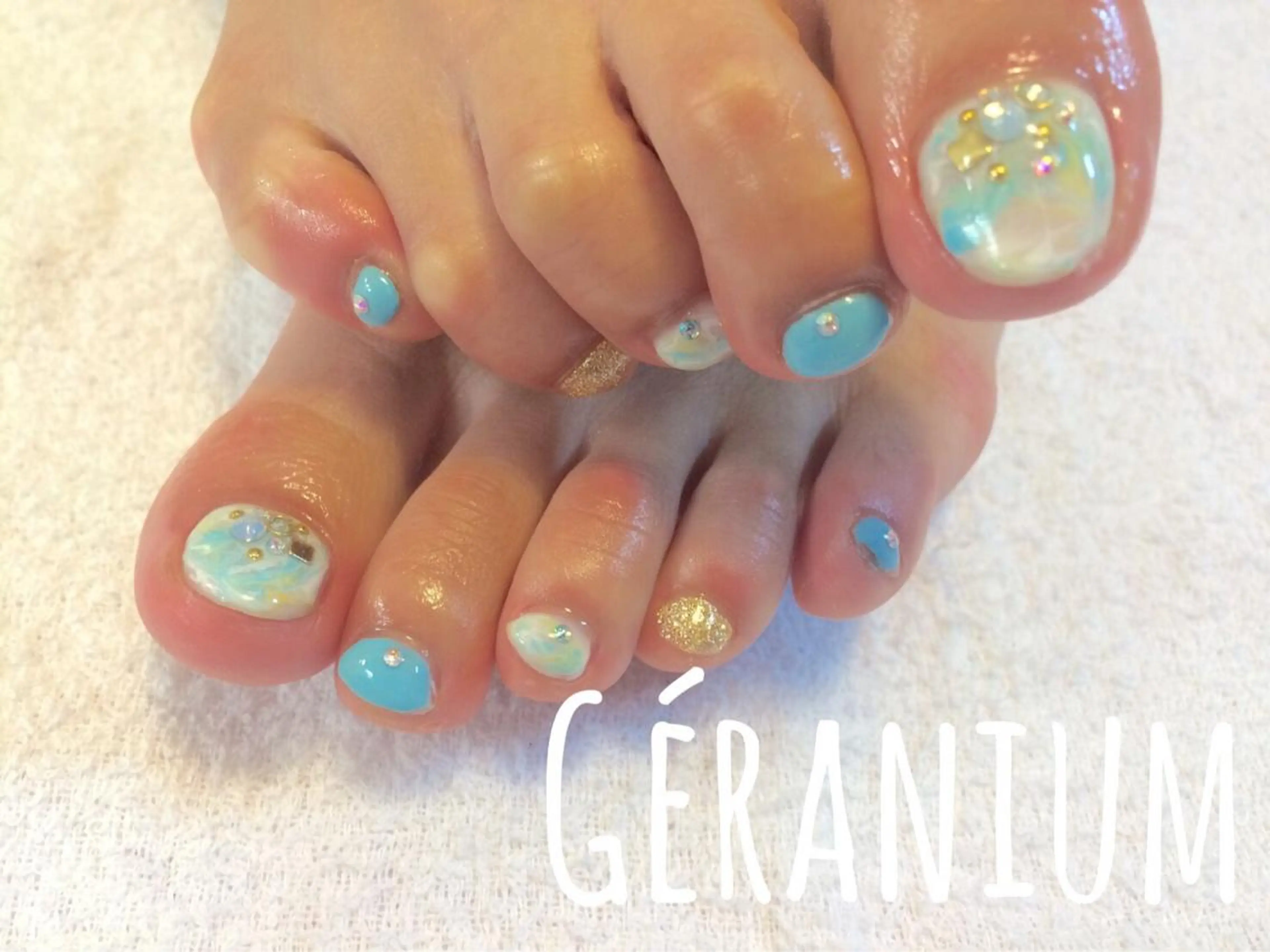 ネイル フットネイル 大理石ネイル(マーブル) GéRanium Harukaのネイルデザイン