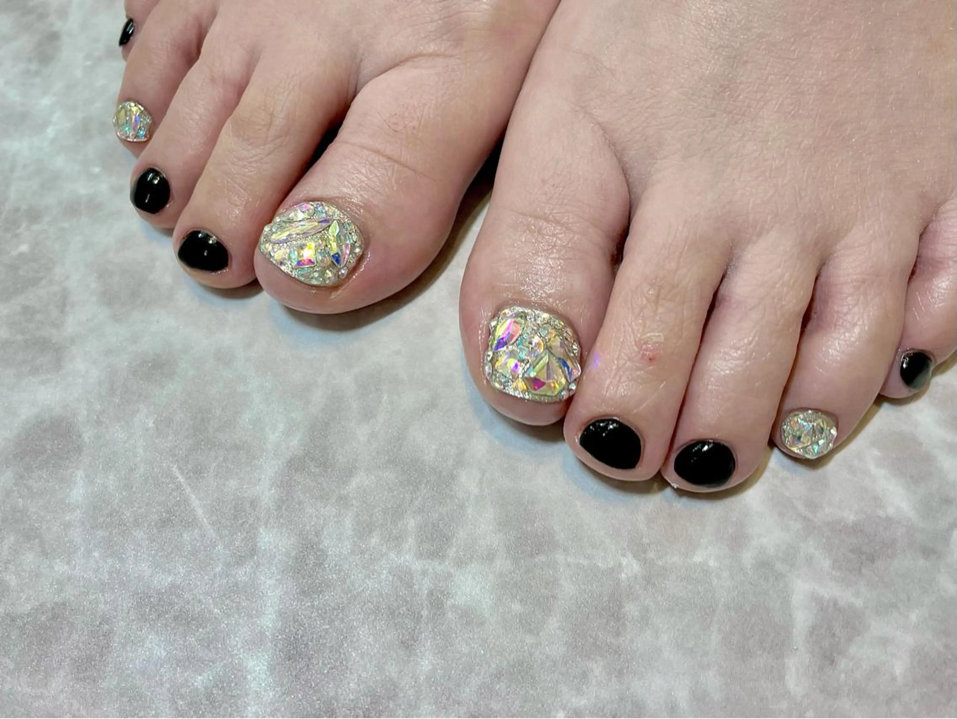 ネイル ストーンネイル Up styleのネイルデザイン