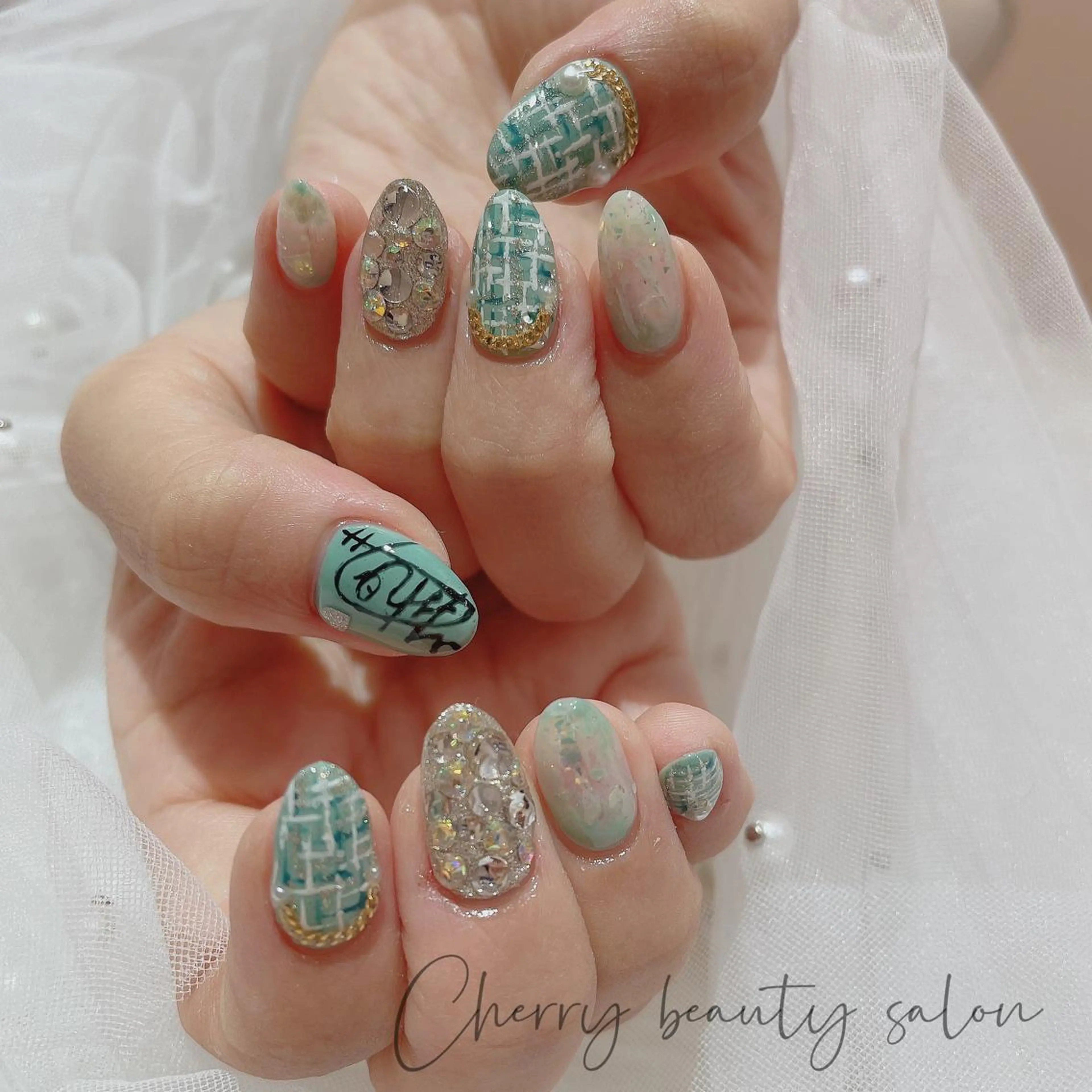 ネイル SAKURA 🍒のネイルデザイン