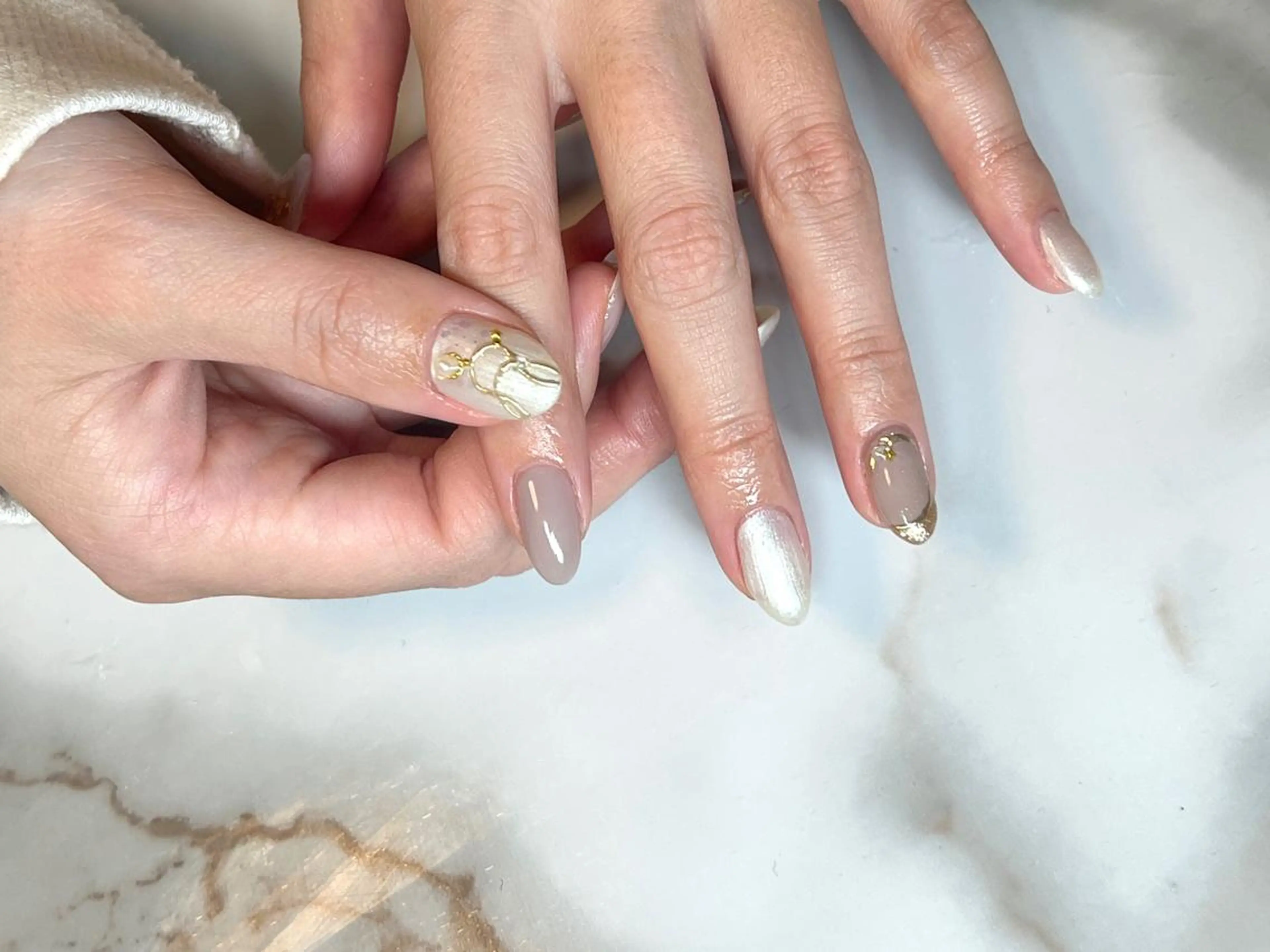 ミディアム ネイリスト シンのネイルデザイン