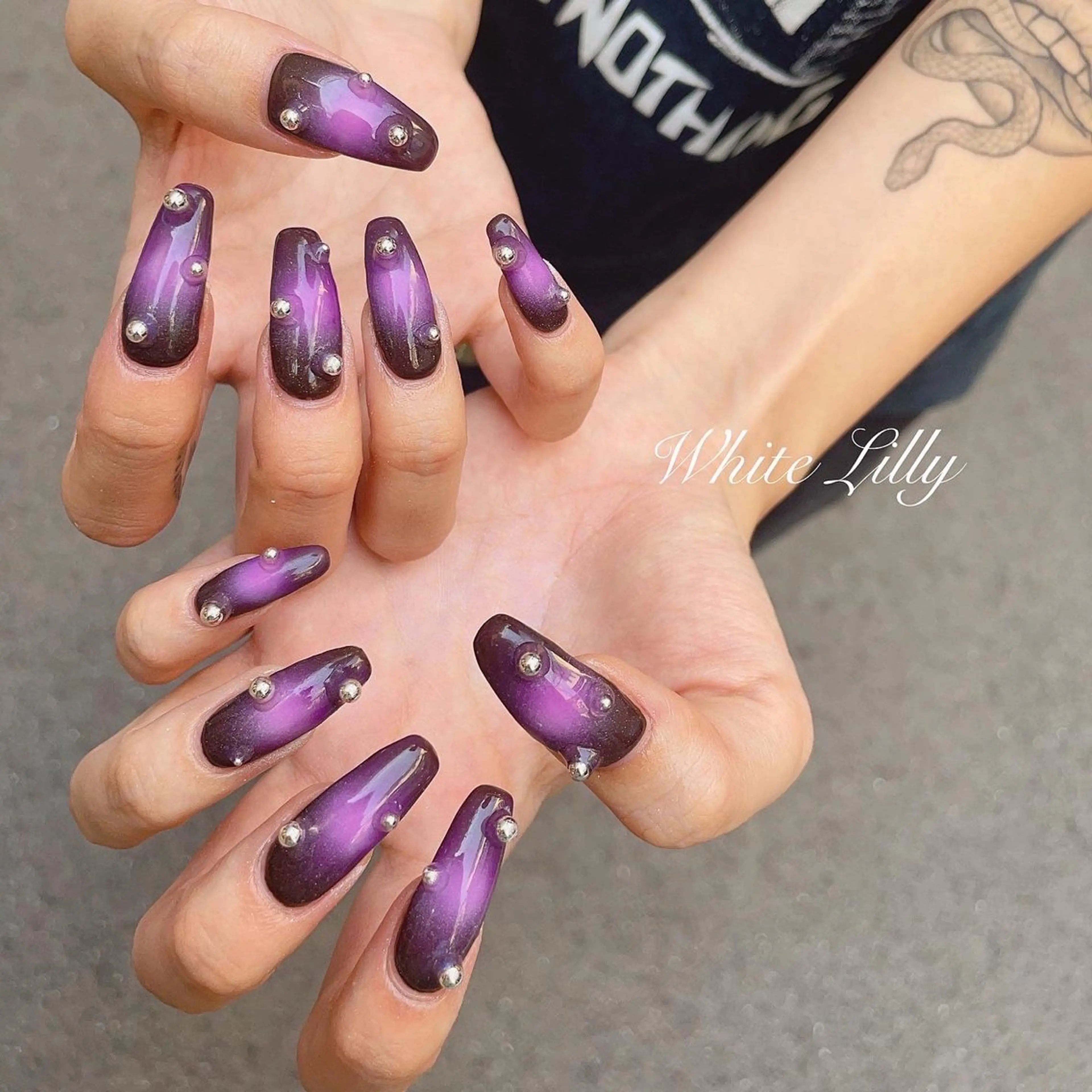 ネイル ハンドネイル White lily所属・牧田 雅世のネイルデザイン