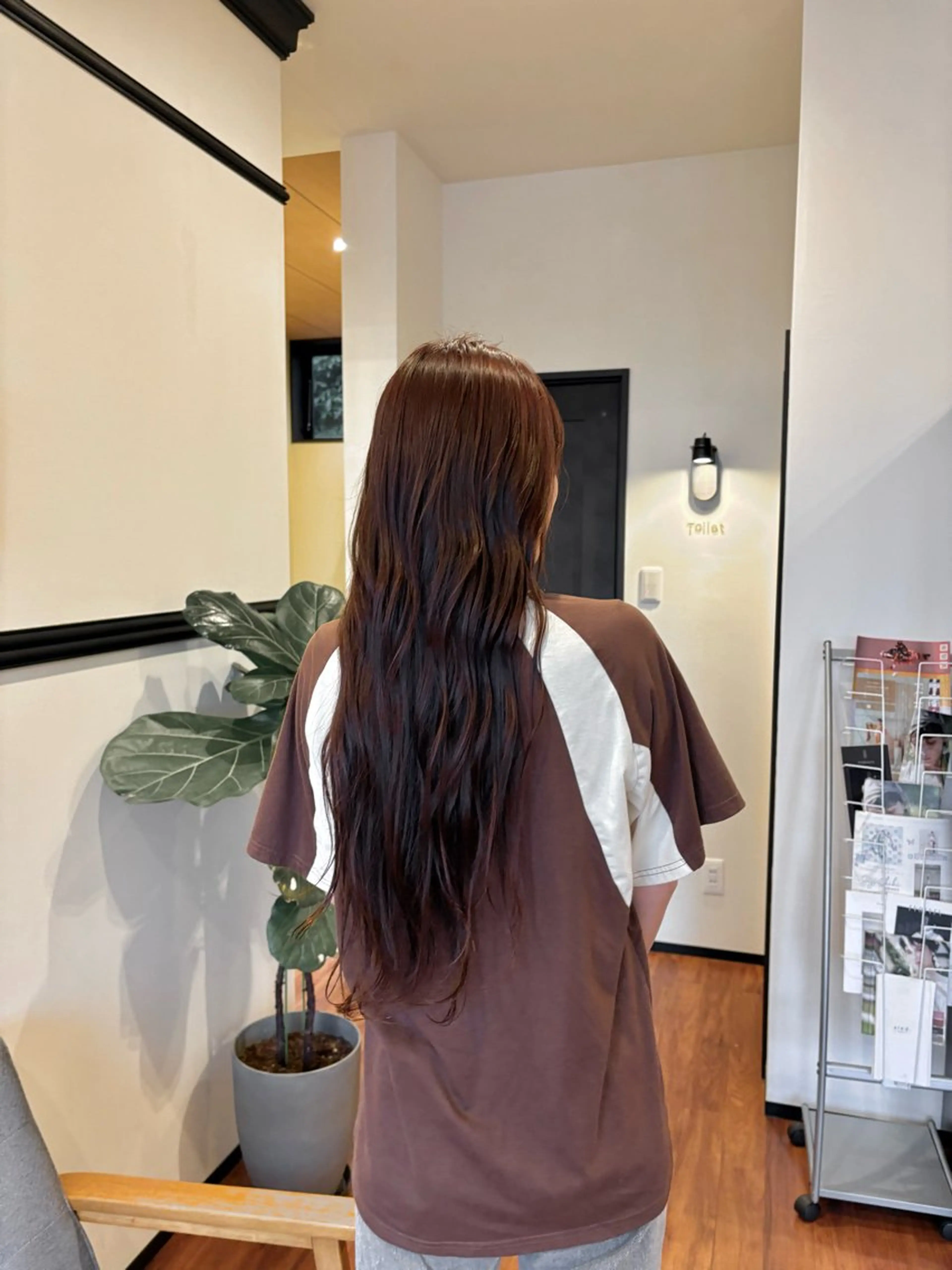 ロング カラー ボルドーカラー waku所属・豊橋/菜月/ブリーチ /艶カラーハイトーンのヘアスタイル