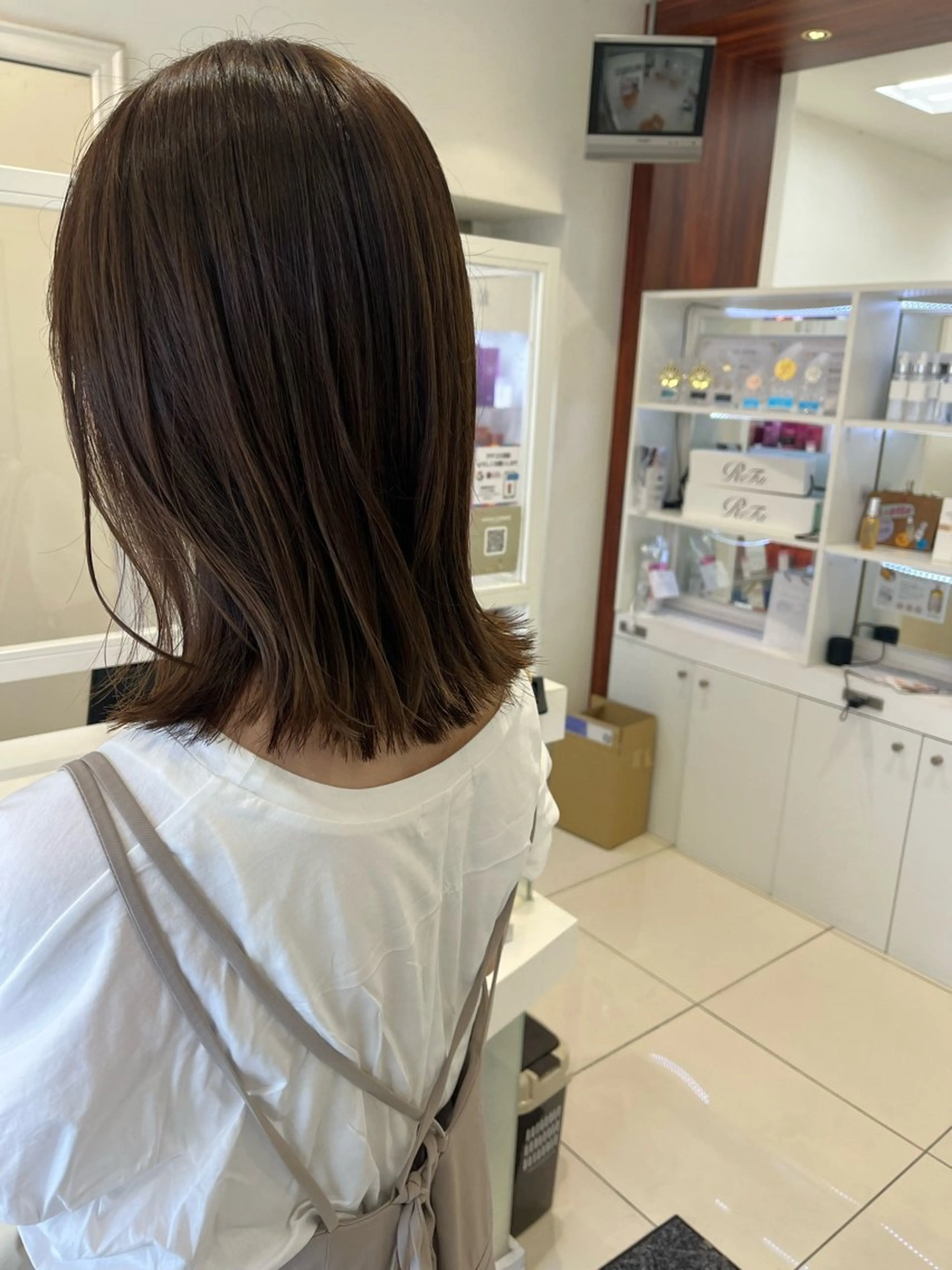 ミディアム カラー カットカラーモデル BASSA上石神井店のヘアスタイル