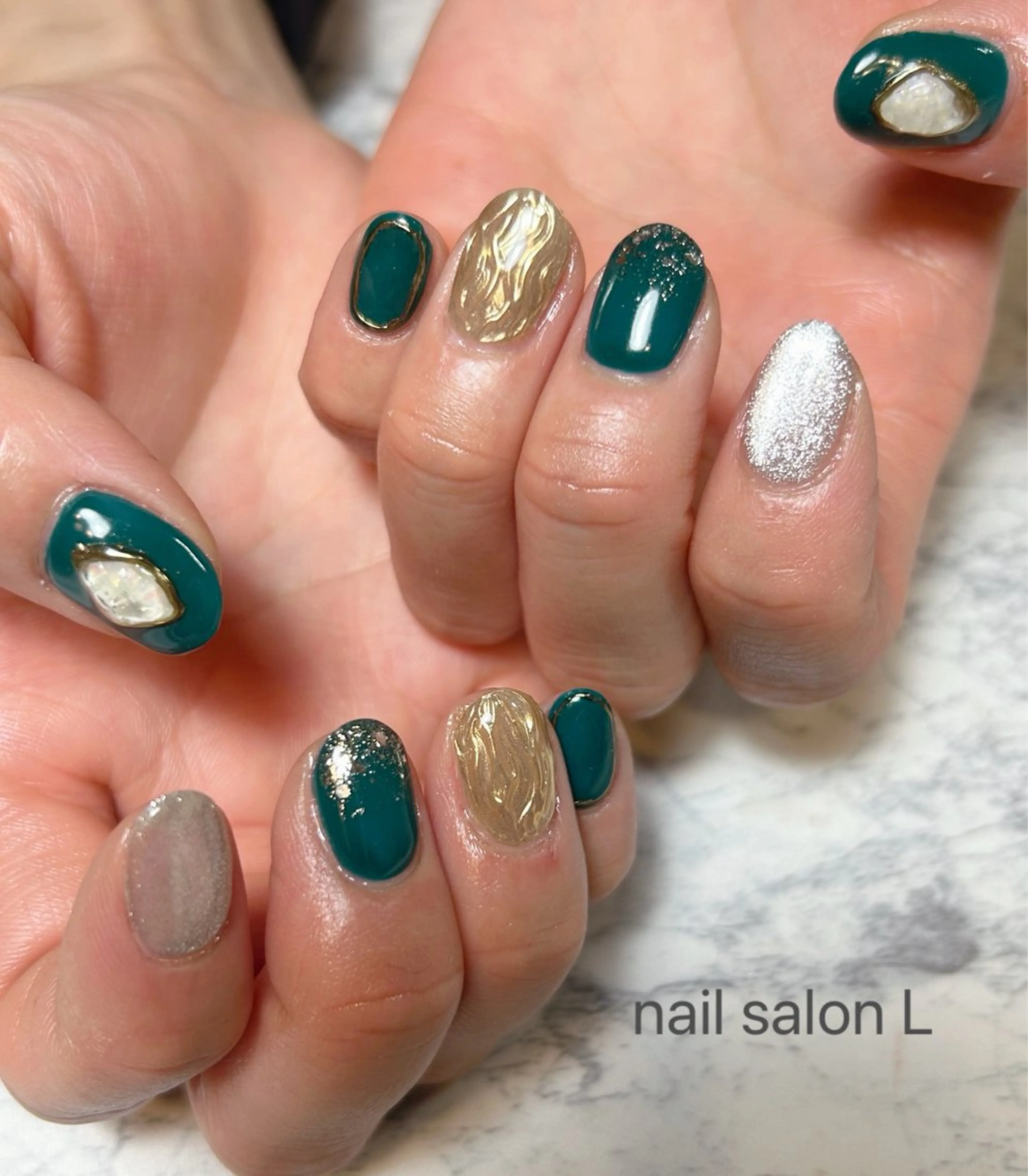 ネイル ハンドネイル 吉川市 ネイルサロンLのネイルデザイン