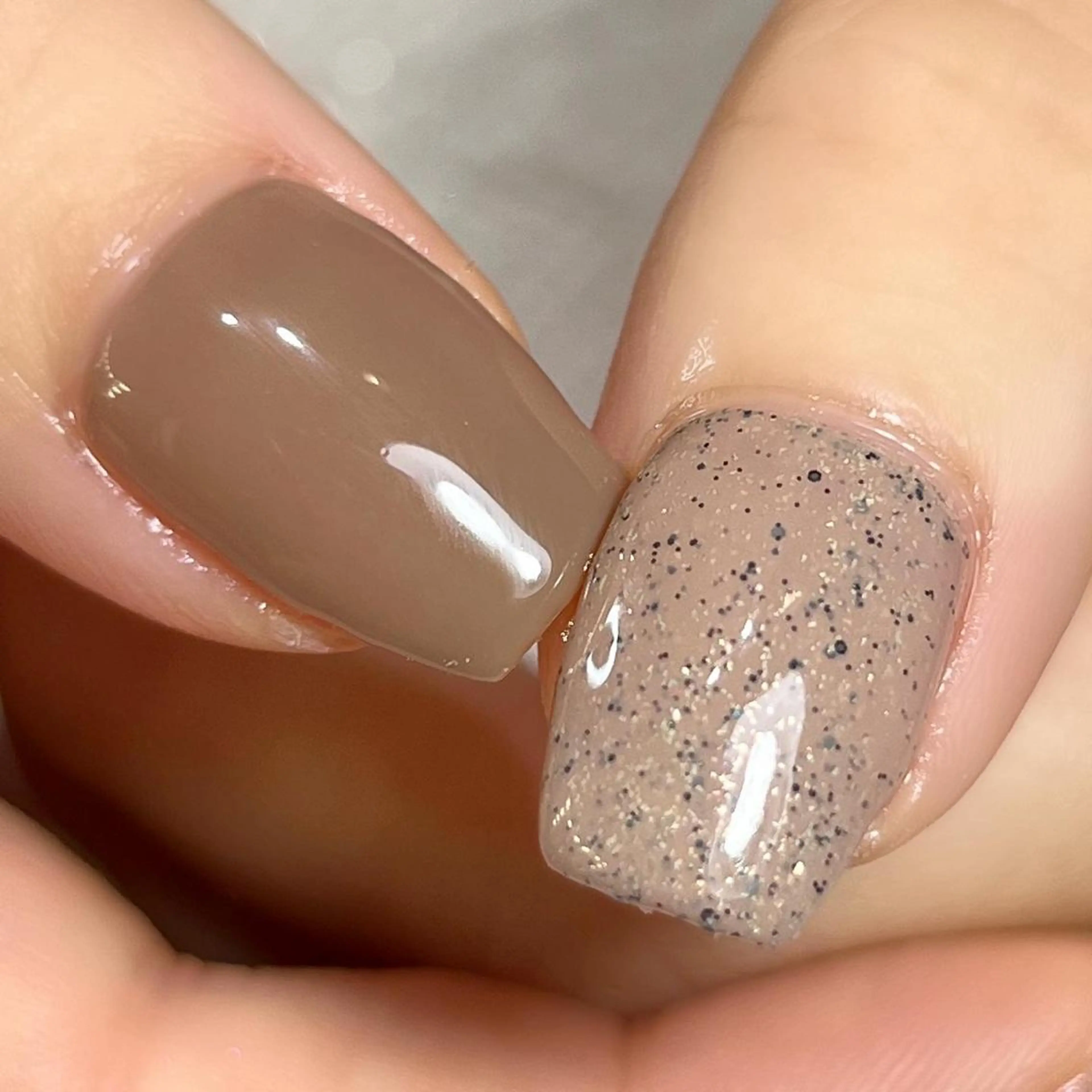 ネイル ジェルネイル ワンカラーネイル Mizuliネイル 眉毛メイクのサロンのネイルデザイン