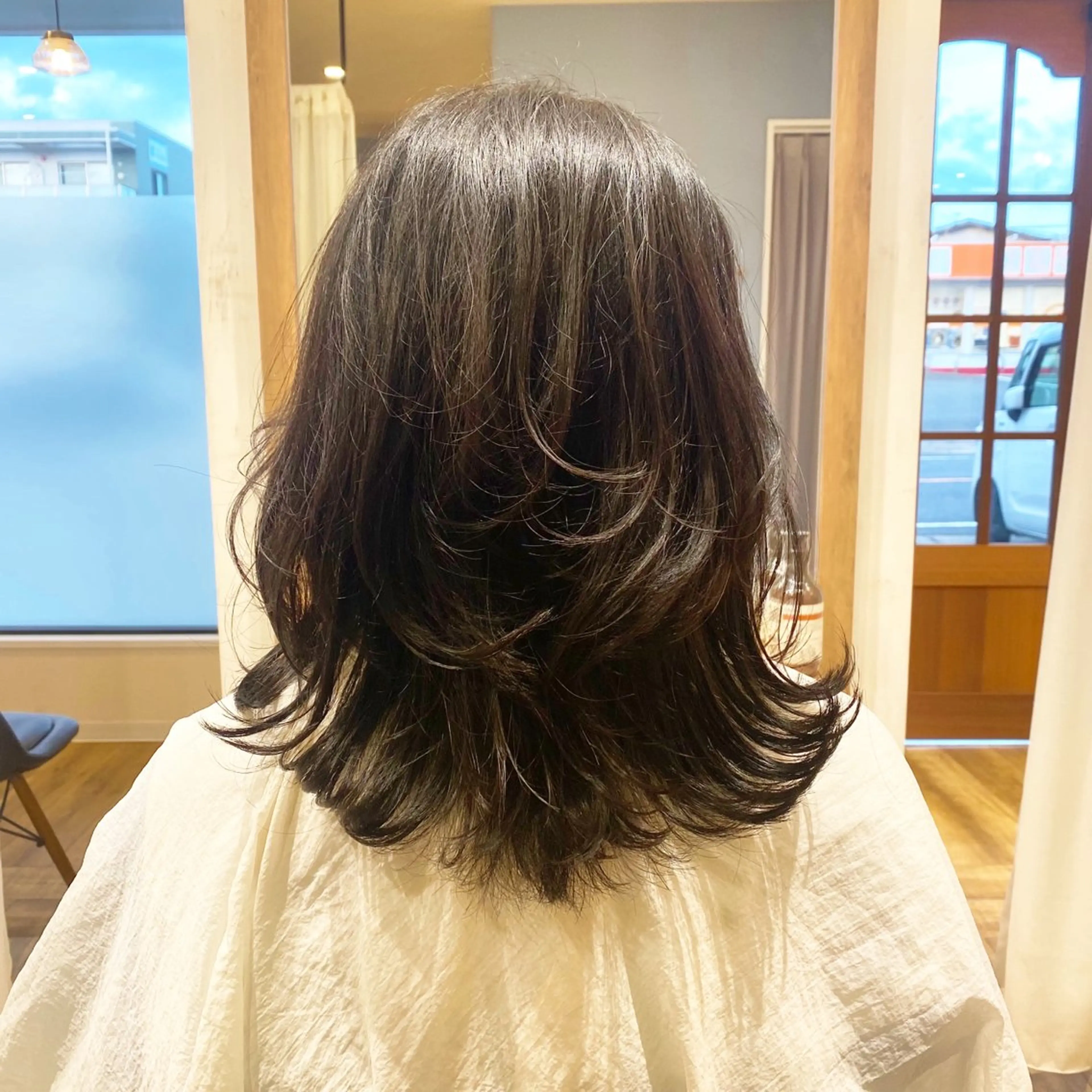 ミディアム レイヤーカット ase.糸島店所属・UEDA AYAのヘアスタイル