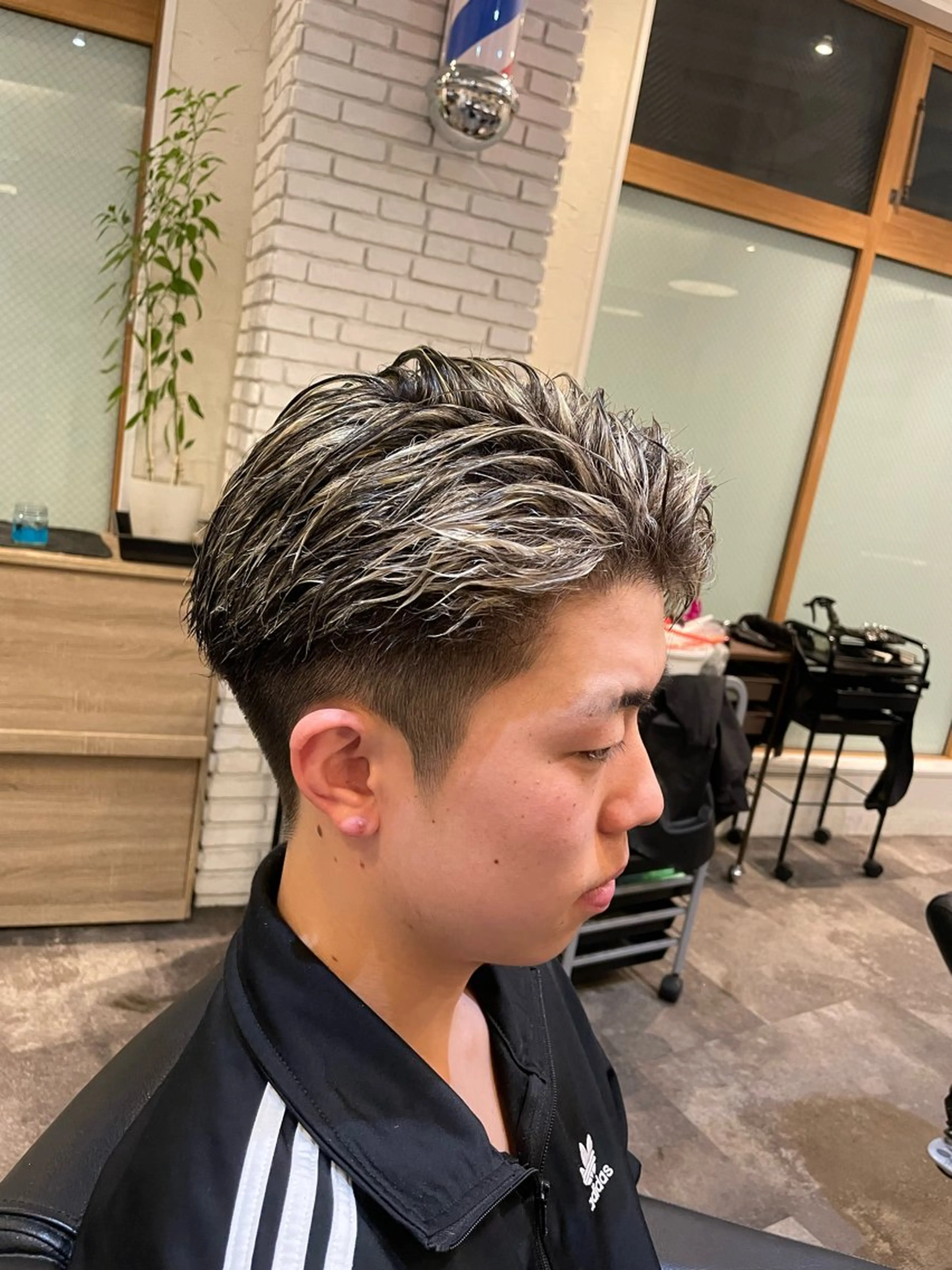 ショート カラー パーマ メンズ smilehair国分寺店所属・💈barber 中根 龍星のヘアスタイル