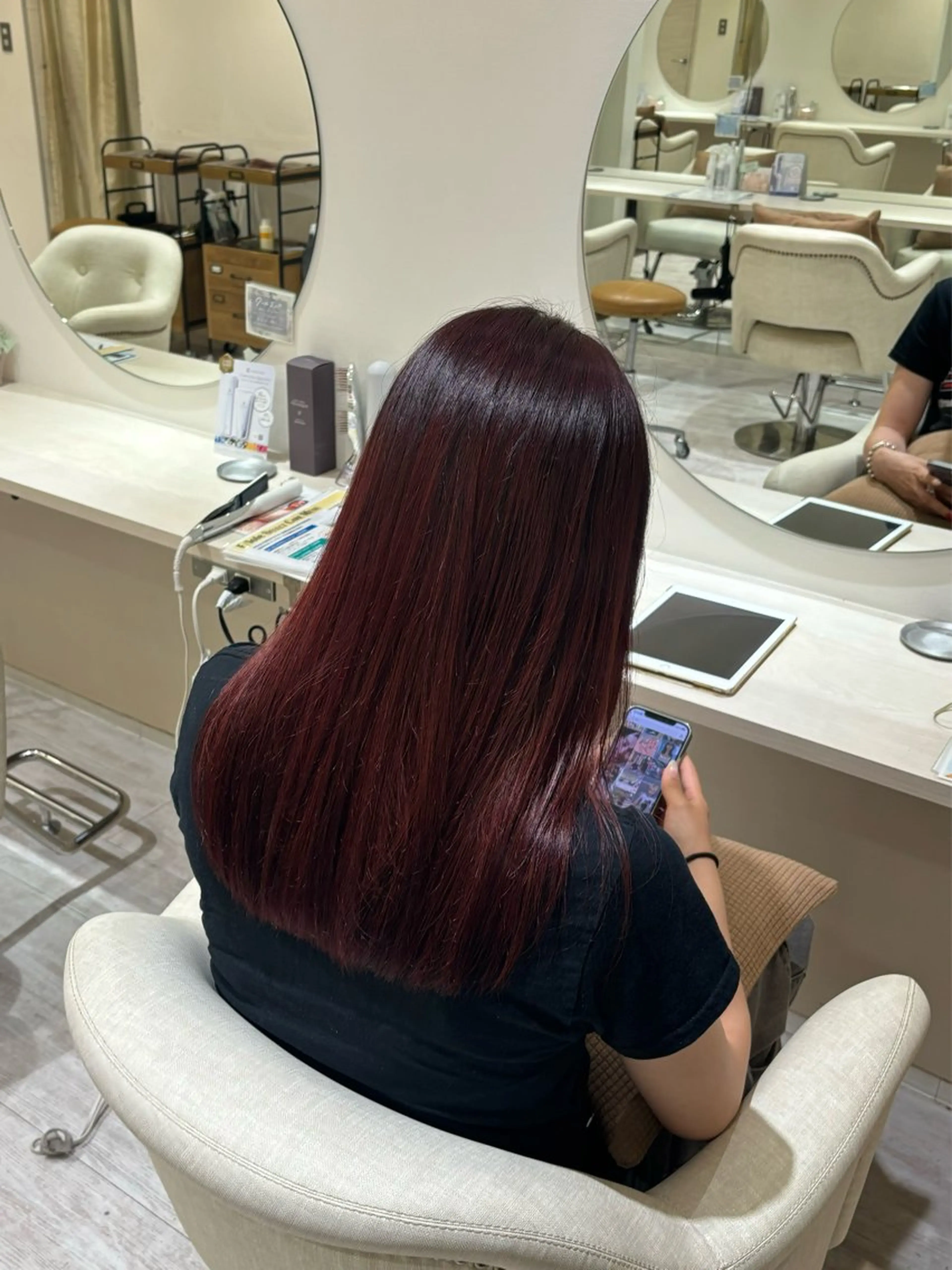 セミロング カラー ブリーチ レッドカラー Ｆ.まひろ🎀 暖色カラー／ベージュのヘアスタイル