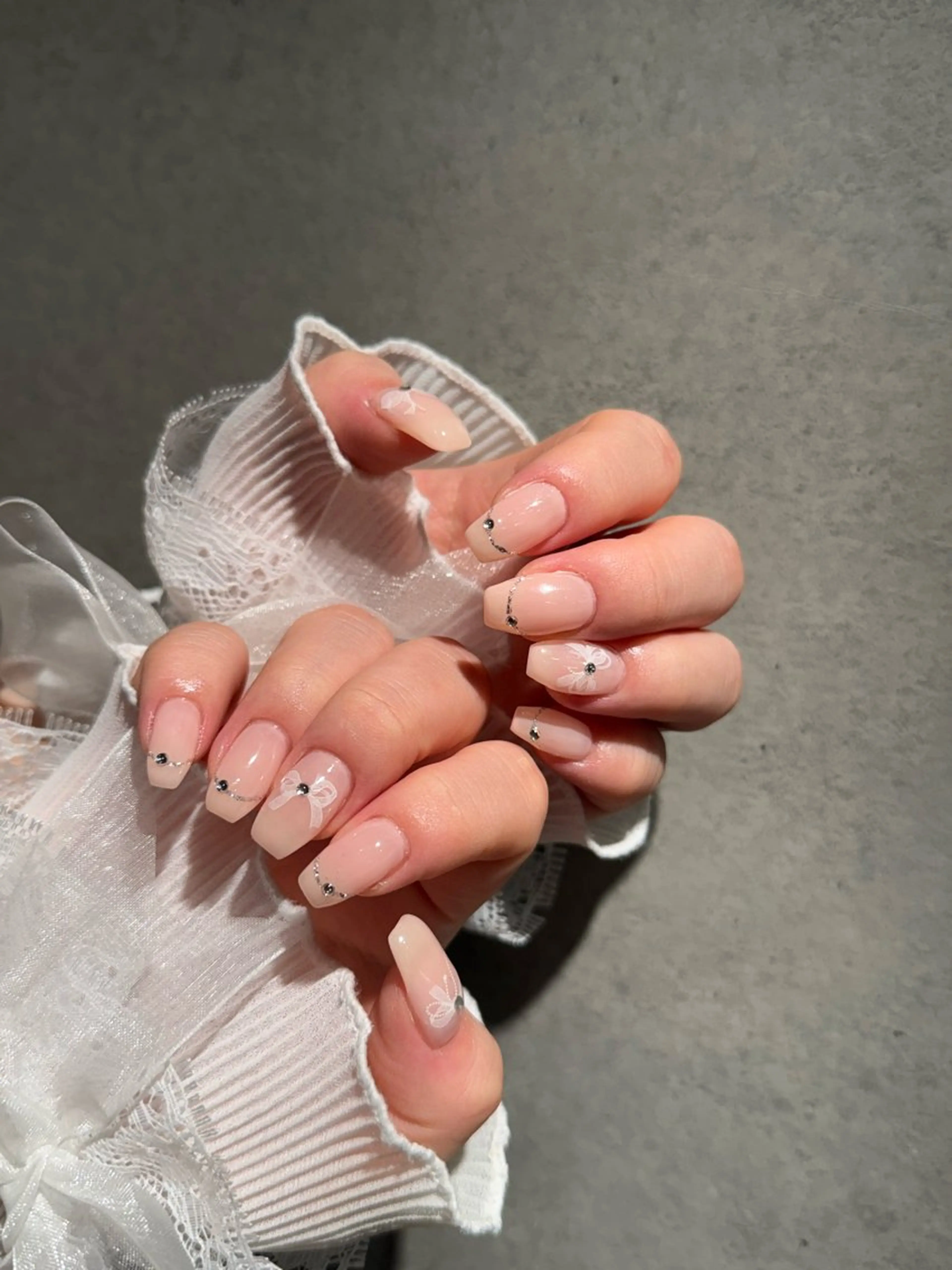 ネイル I-nailロング /ワンホン/キラキラのネイルデザイン