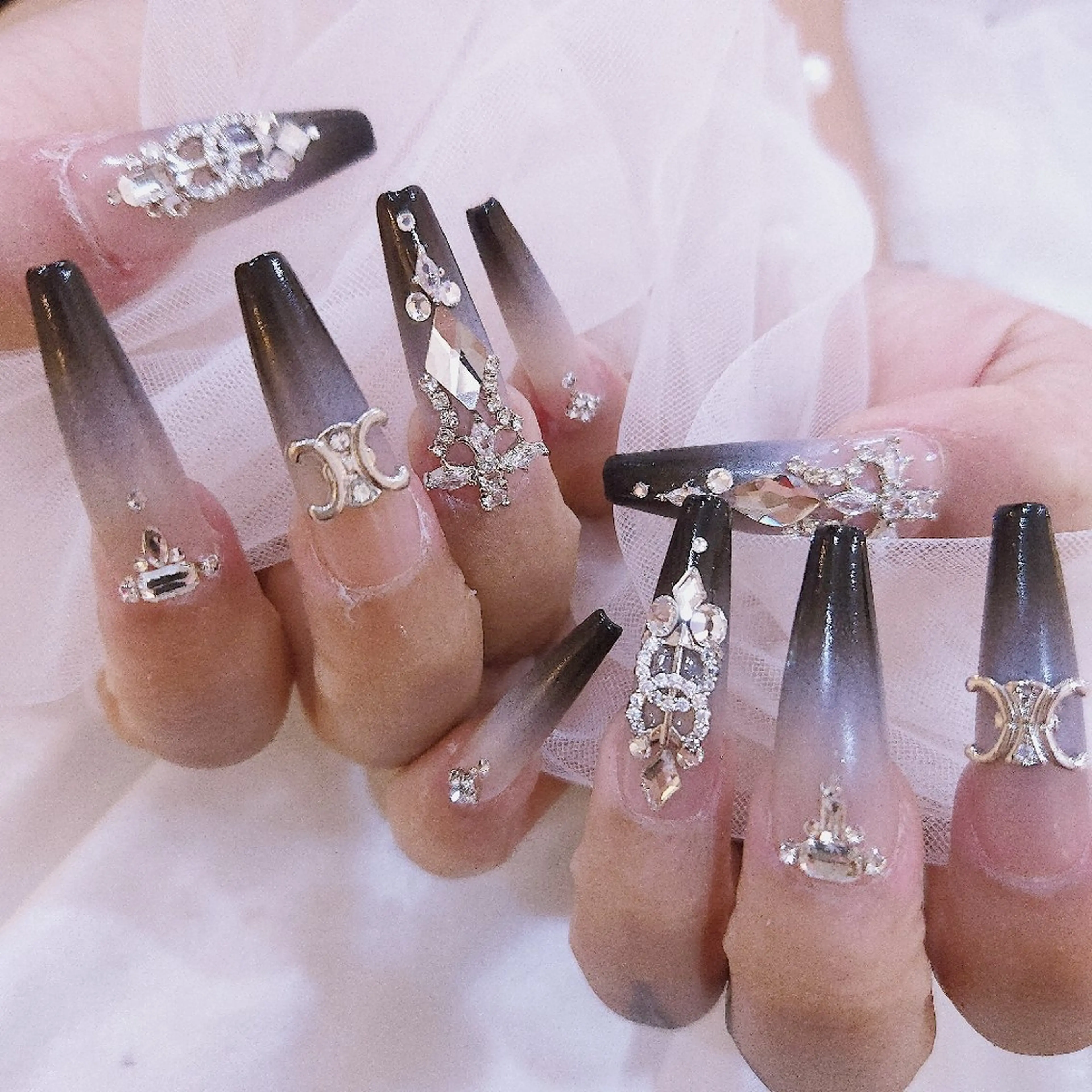 ネイル u   n   o  n a i l 01のネイルデザイン