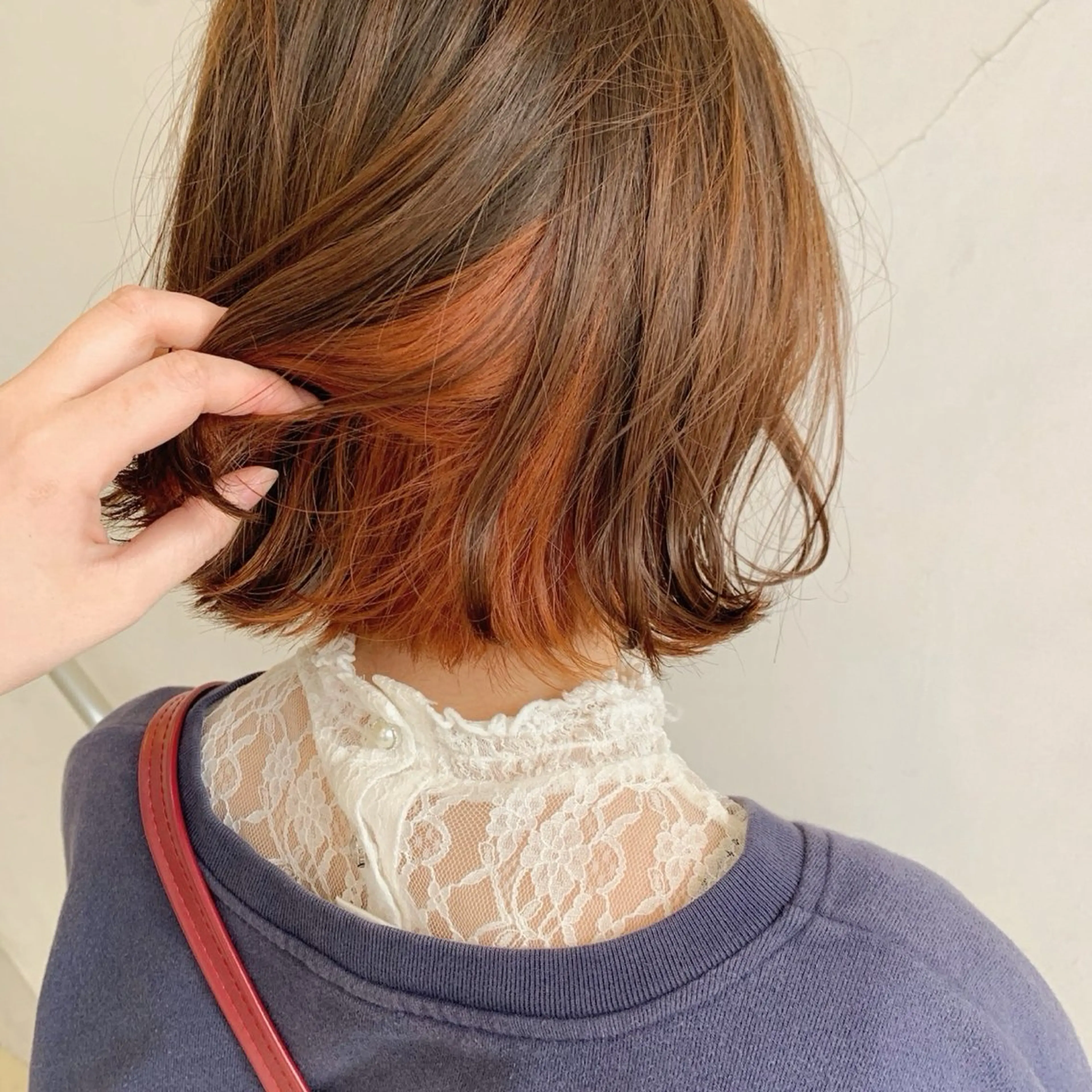 ショート カラー 山口愛莉 /暖色/艶髪のヘアスタイル