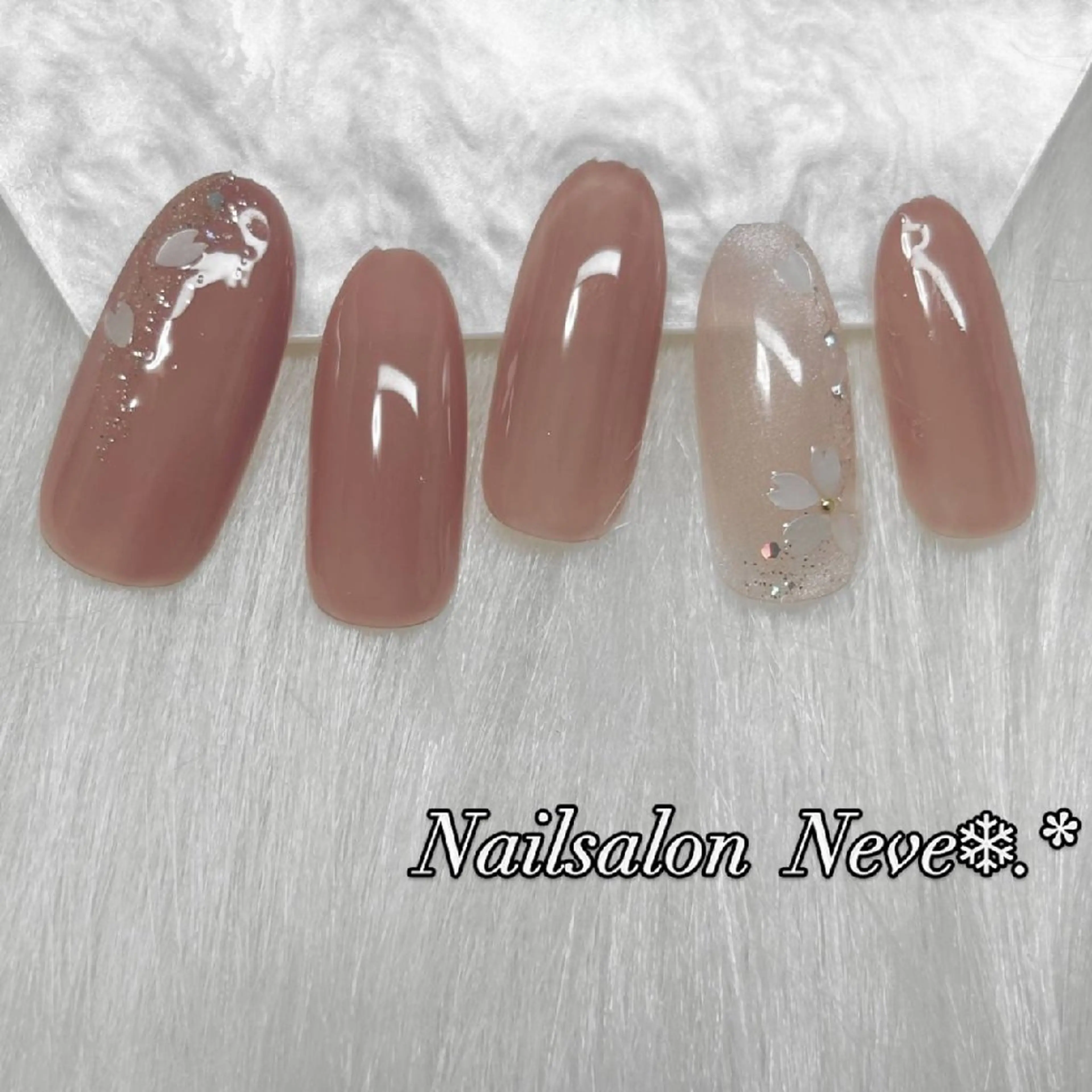 ネイル Nailsalon Neve❄︎.*のネイルデザイン