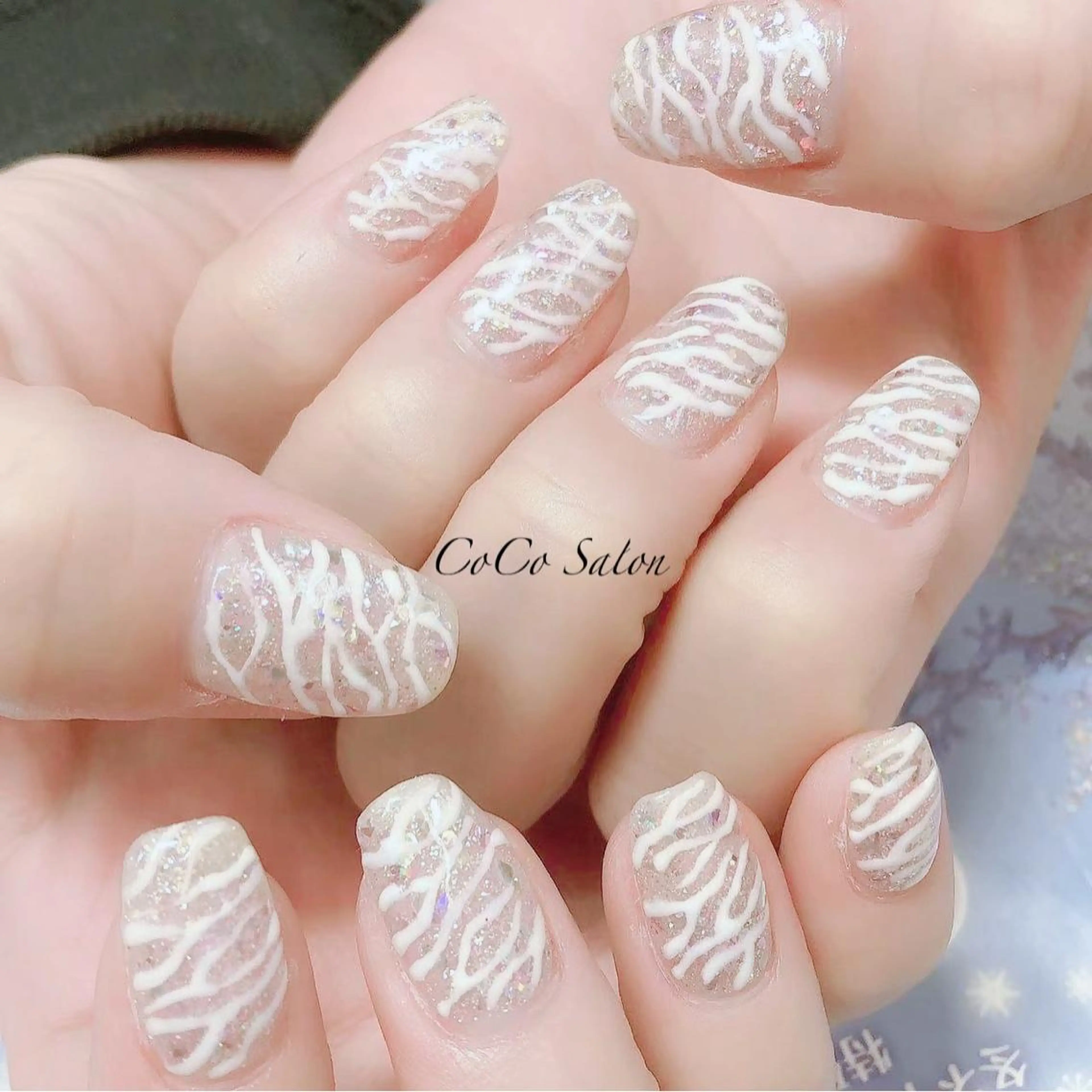 ネイル アニマル柄 長さ出し ジェルネイル ホログラムネイル キラキラネイル ハンドネイル CoCoSalon ネイル/まつ毛予約のネイルデザイン