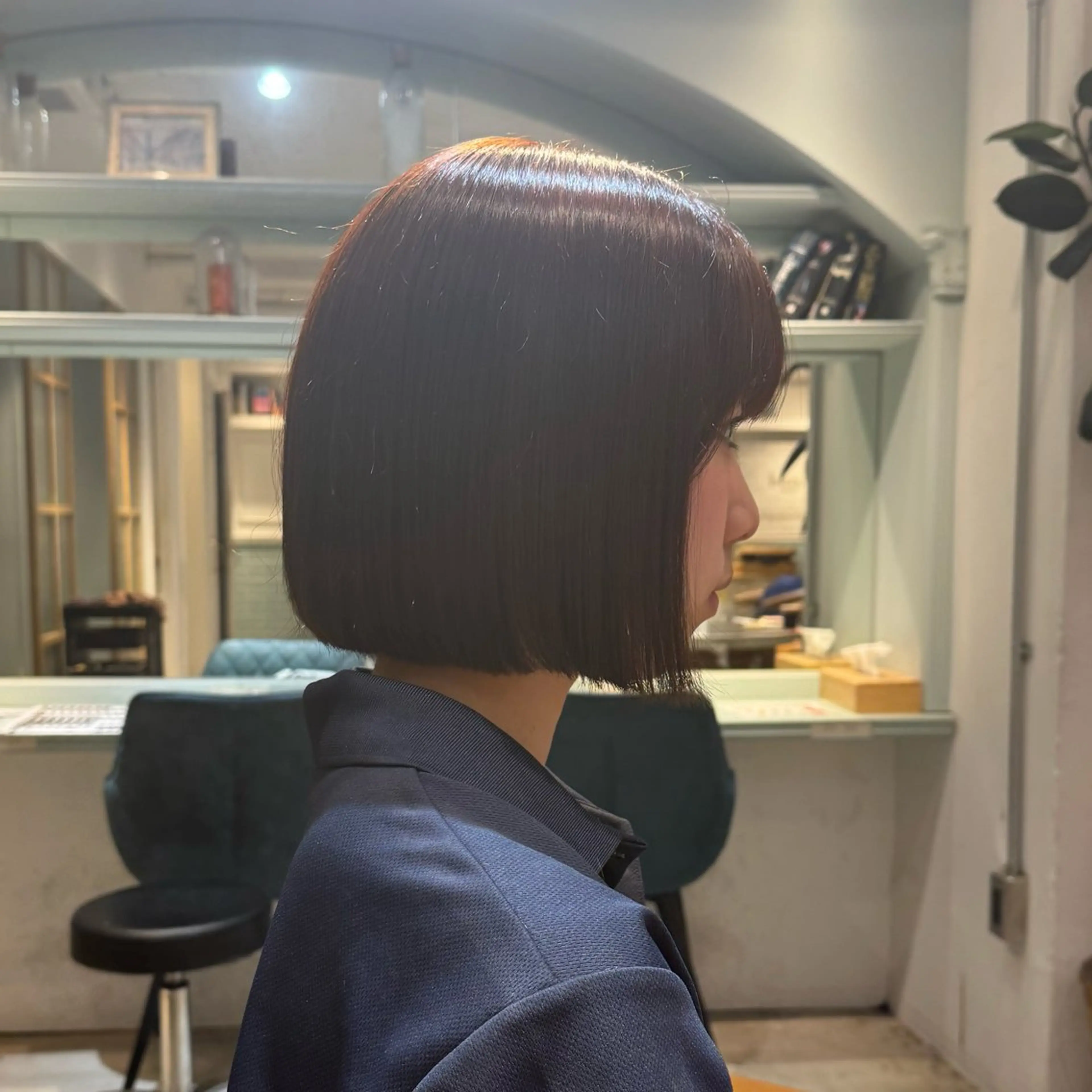 ミディアム ボブ カット ヘアカラー トリートメント ヘアセット 髪質改善/ボブ /韓国/erikoのヘアスタイル