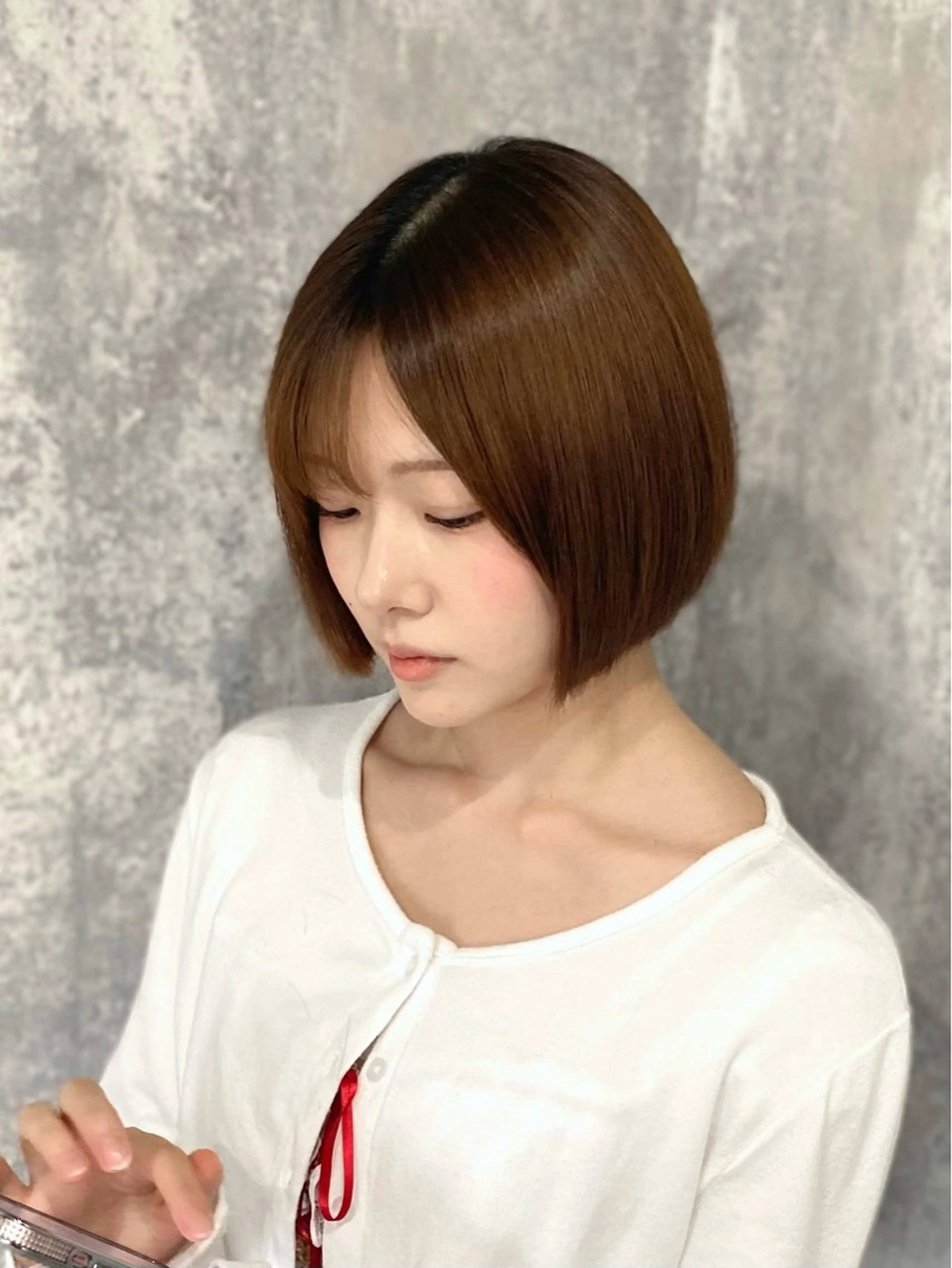 ショート カラー 透明感カラー カット shiori/透明感 /顔周り/髪質改善のヘアスタイル