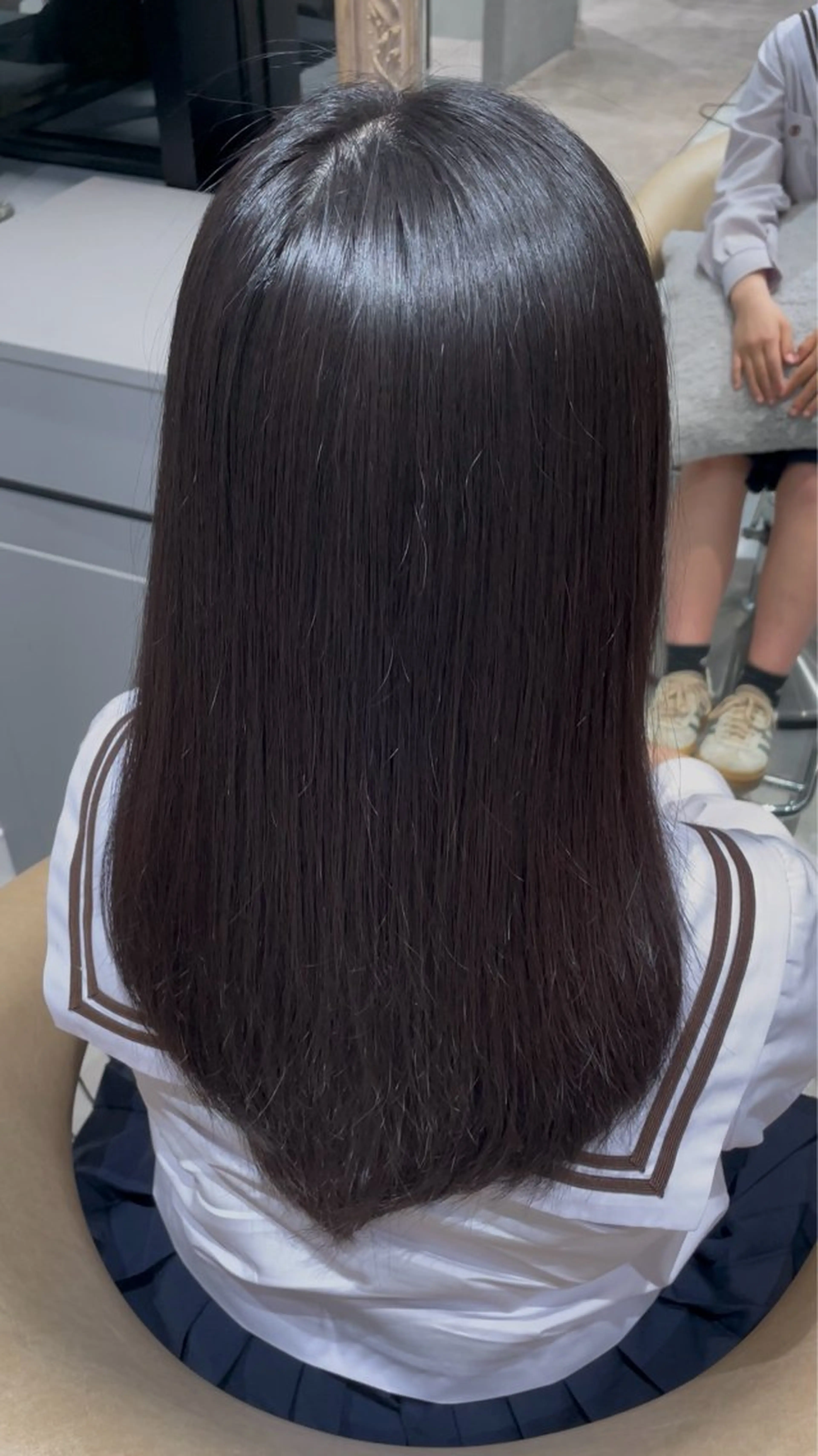 ロング Lond jeloud （ロンドジュルード）所属・にちか/暖色カラー /透明感カラーのヘアスタイル