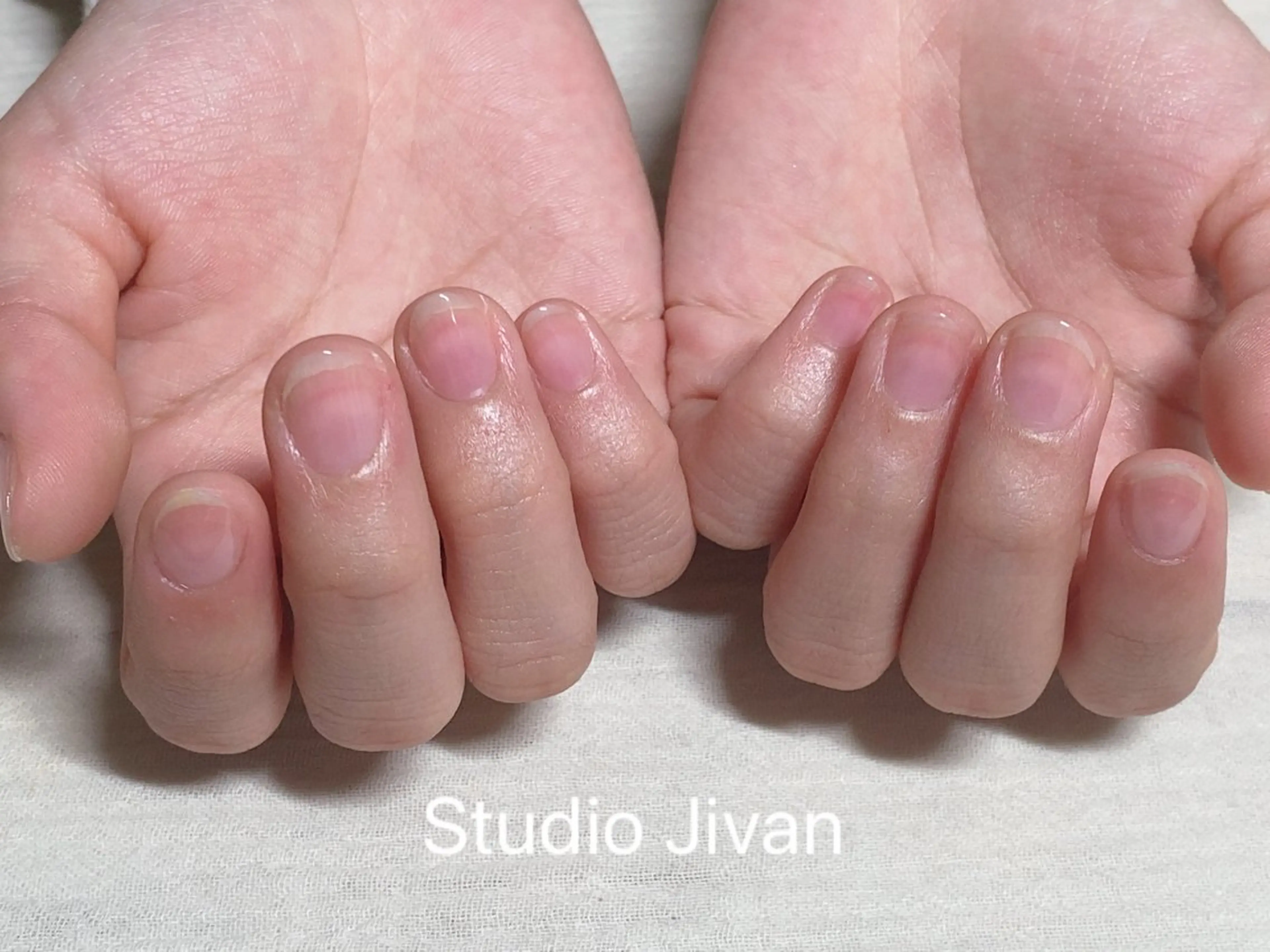 ネイル ジェルネイル Studio Jivanのネイルデザイン