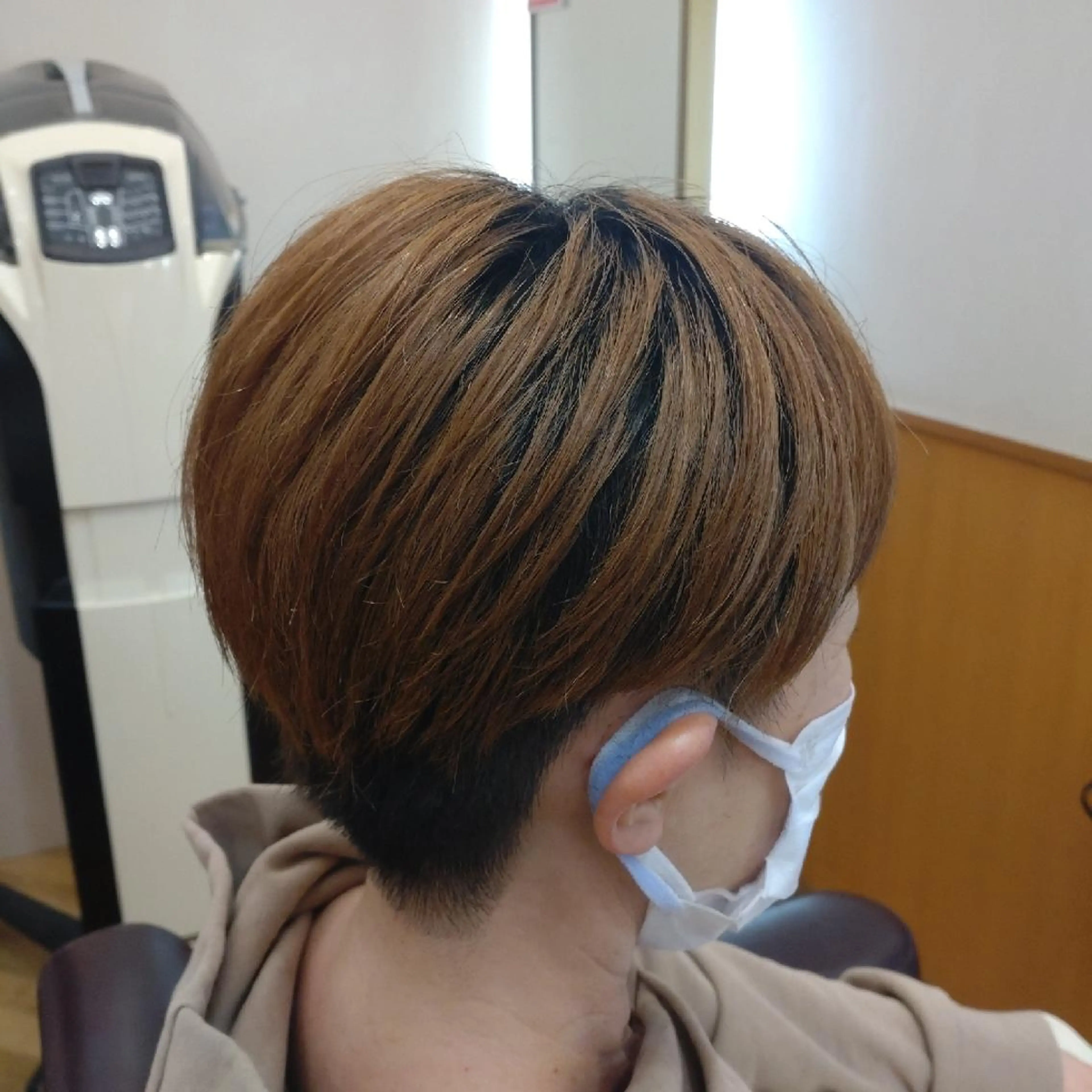 ショート カット ヘッドスパ 仮屋 敬介のヘアスタイル