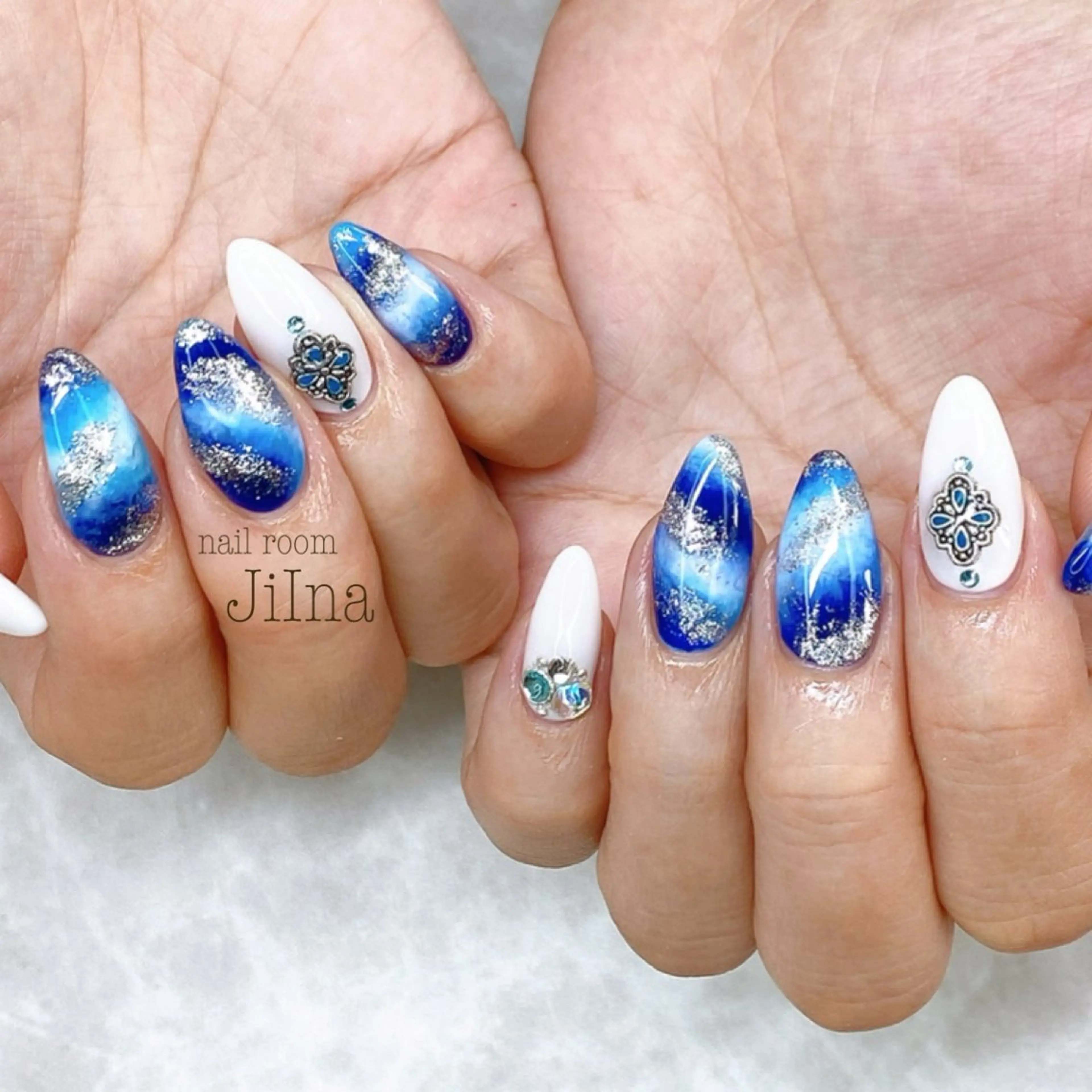 ネイル 持ち込み JiIna nailのネイルデザイン