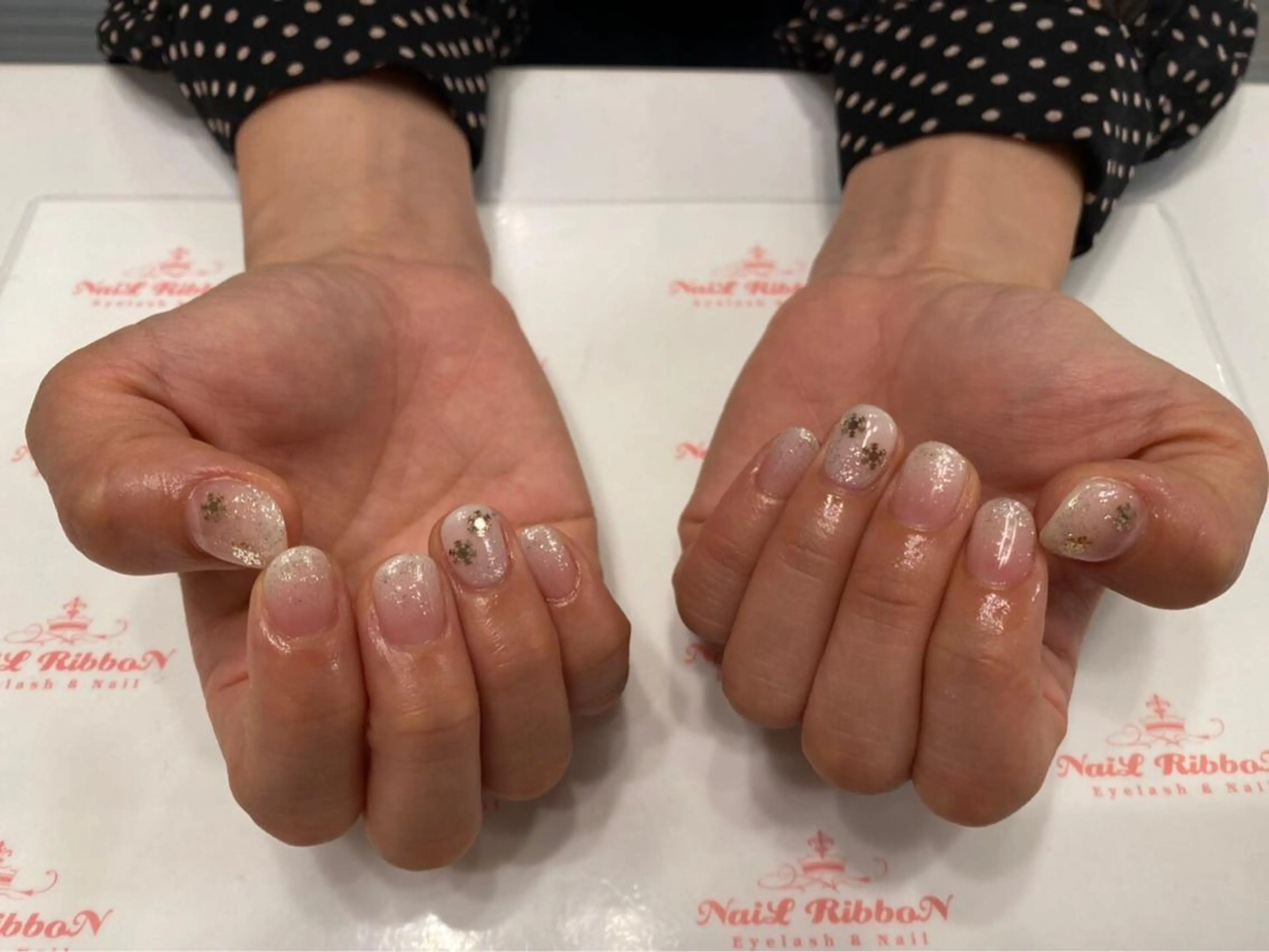 ネイル 春ネイル ネイルリボン 受付スタッフのネイルデザイン