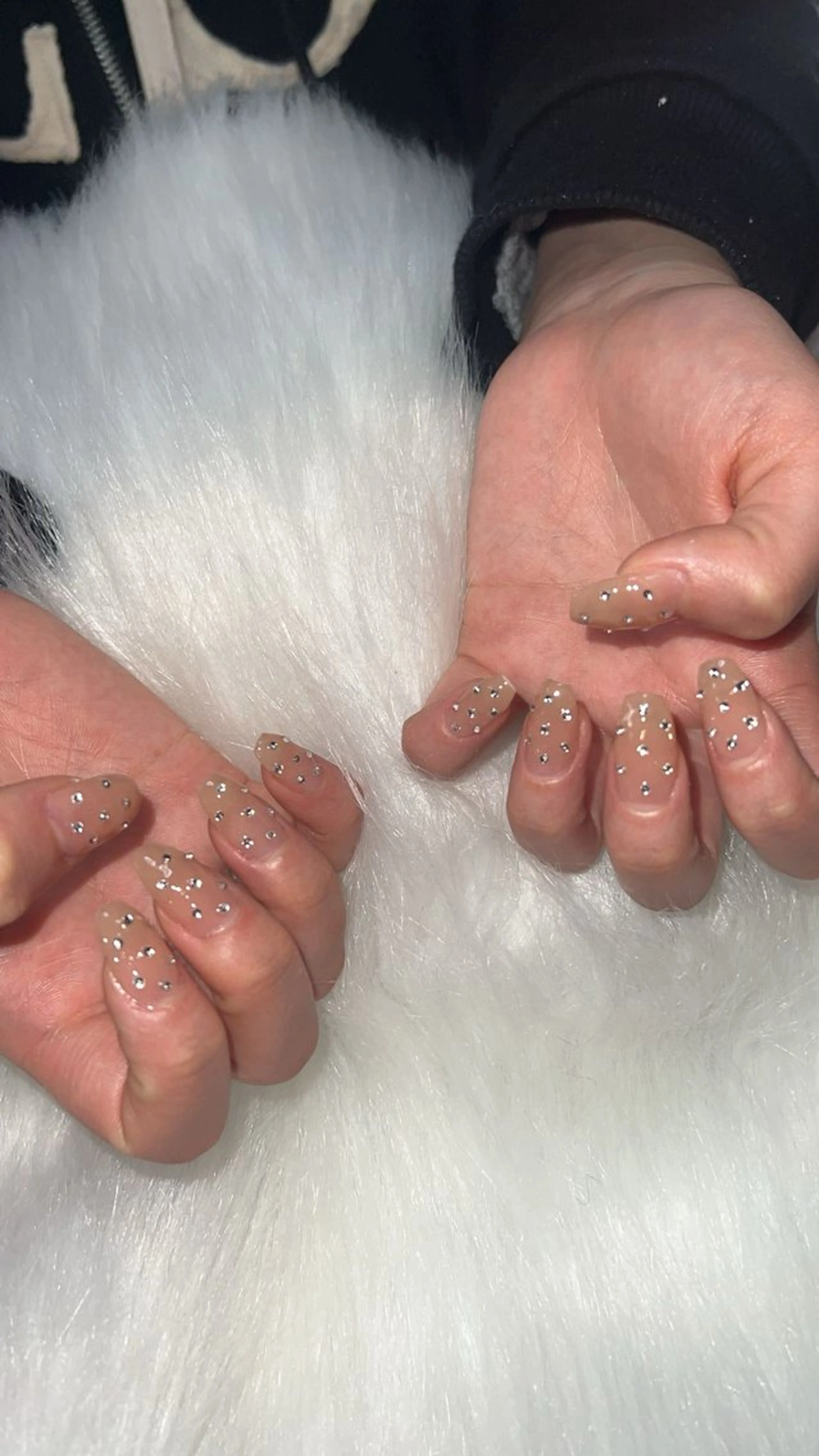 ネイル OPHELIA 𓃛のネイルデザイン