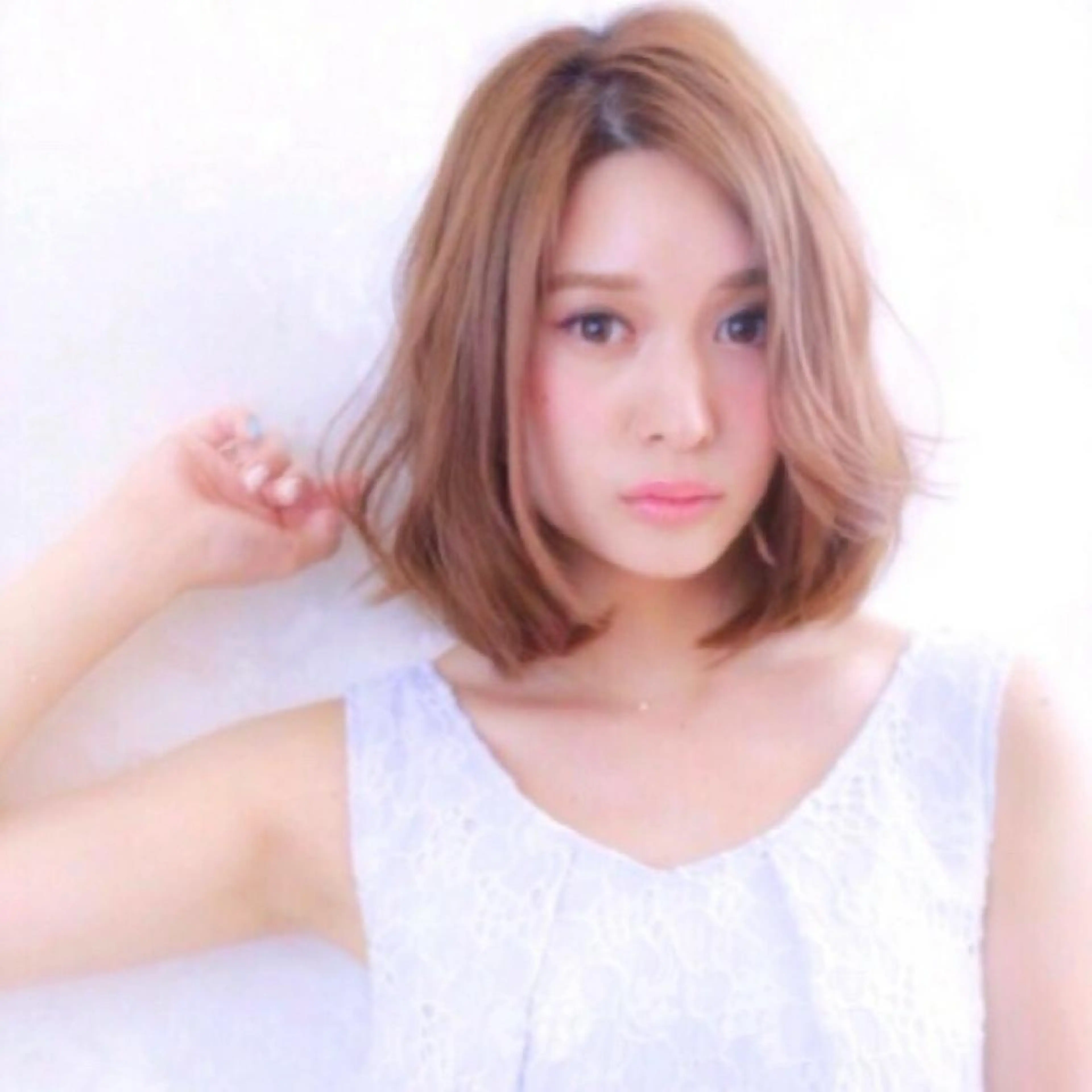 ミディアム SALOWIN神宮前五丁目店所属・🇰🇷韓国風艶髪✨ 髪質改善 倉岡しおんのヘアスタイル