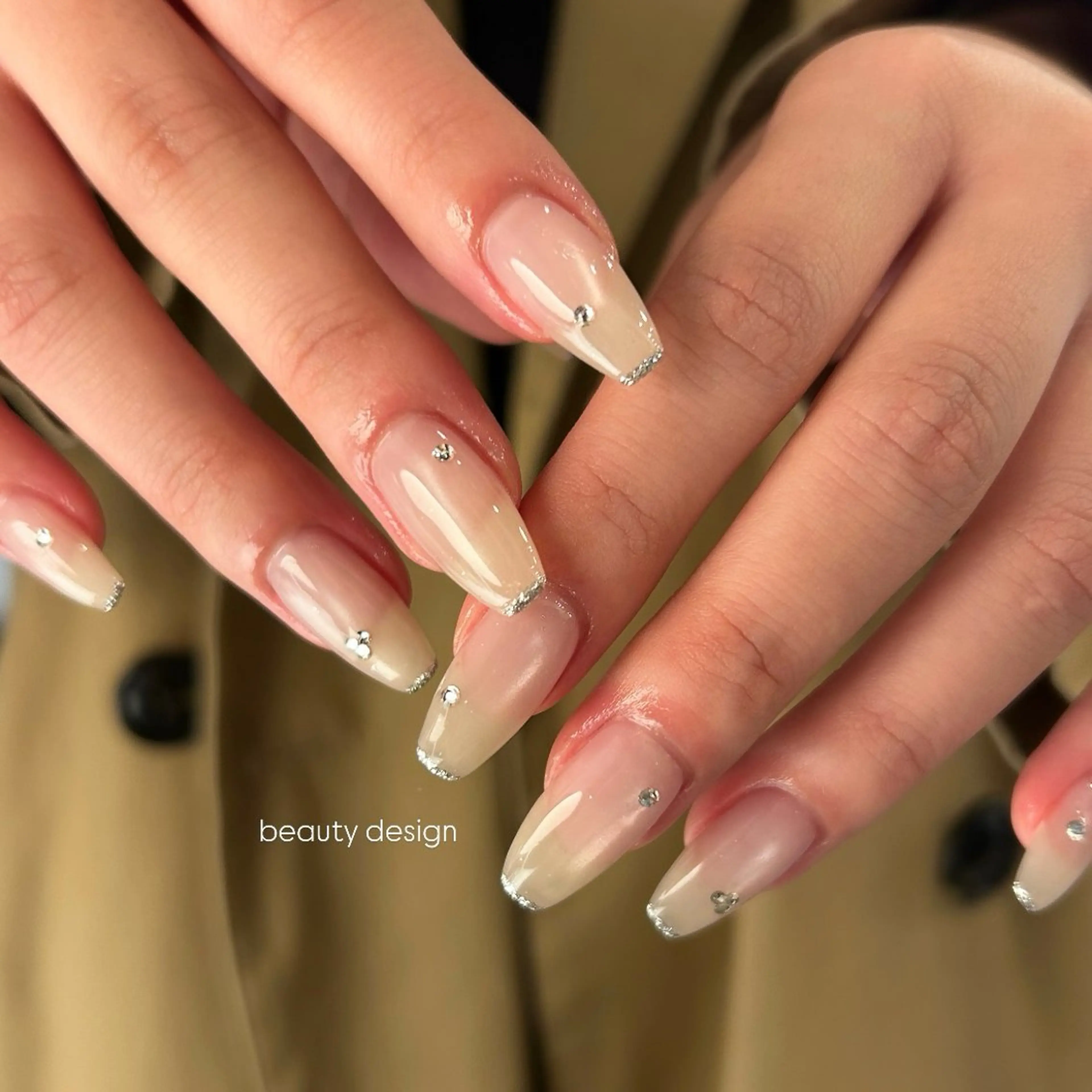 ネイル マグネットネイル ハンドネイル Yumi 広尾|恵比寿ネイルのネイルデザイン