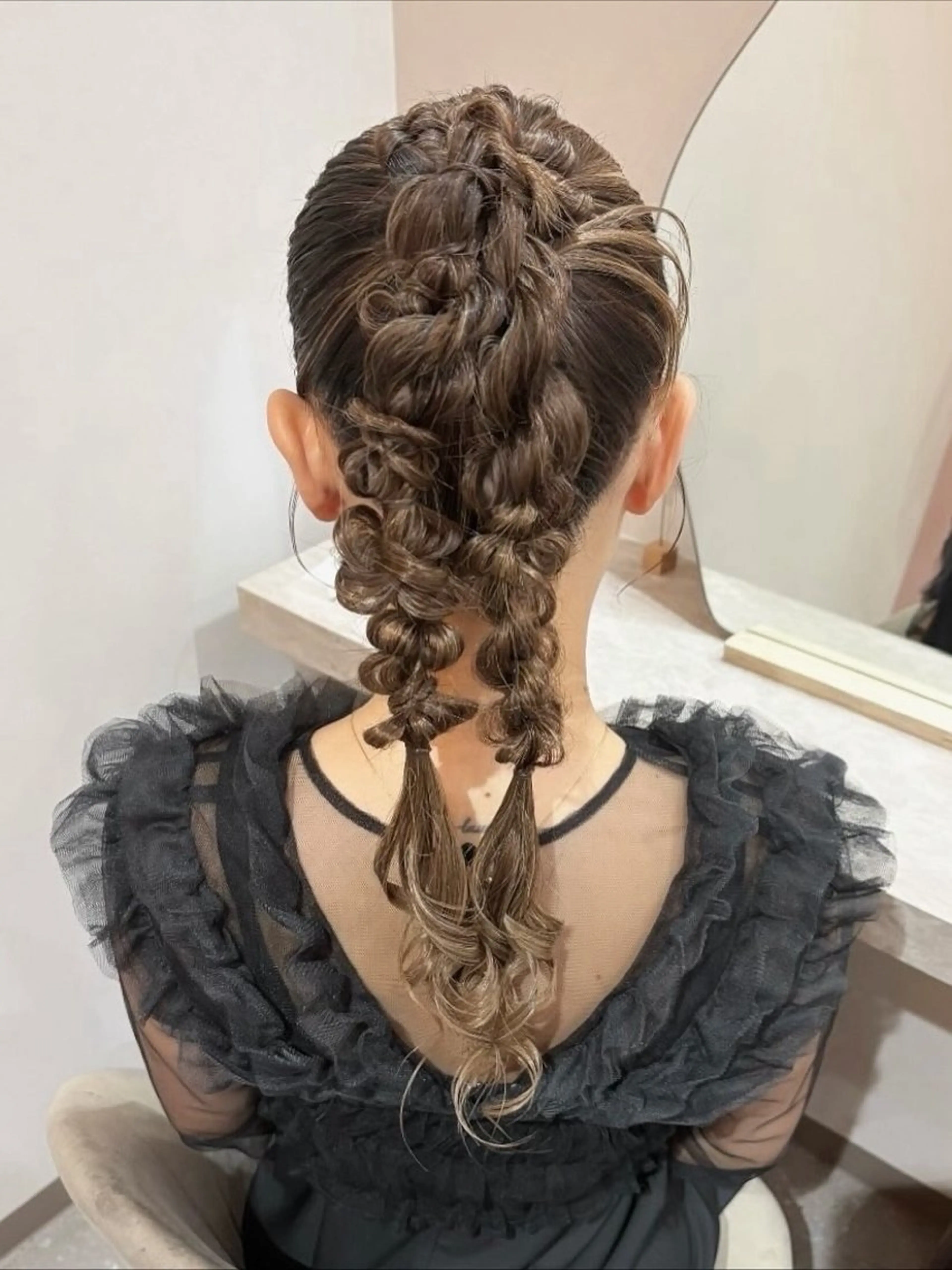 ロング Mila chihiroのヘアスタイル