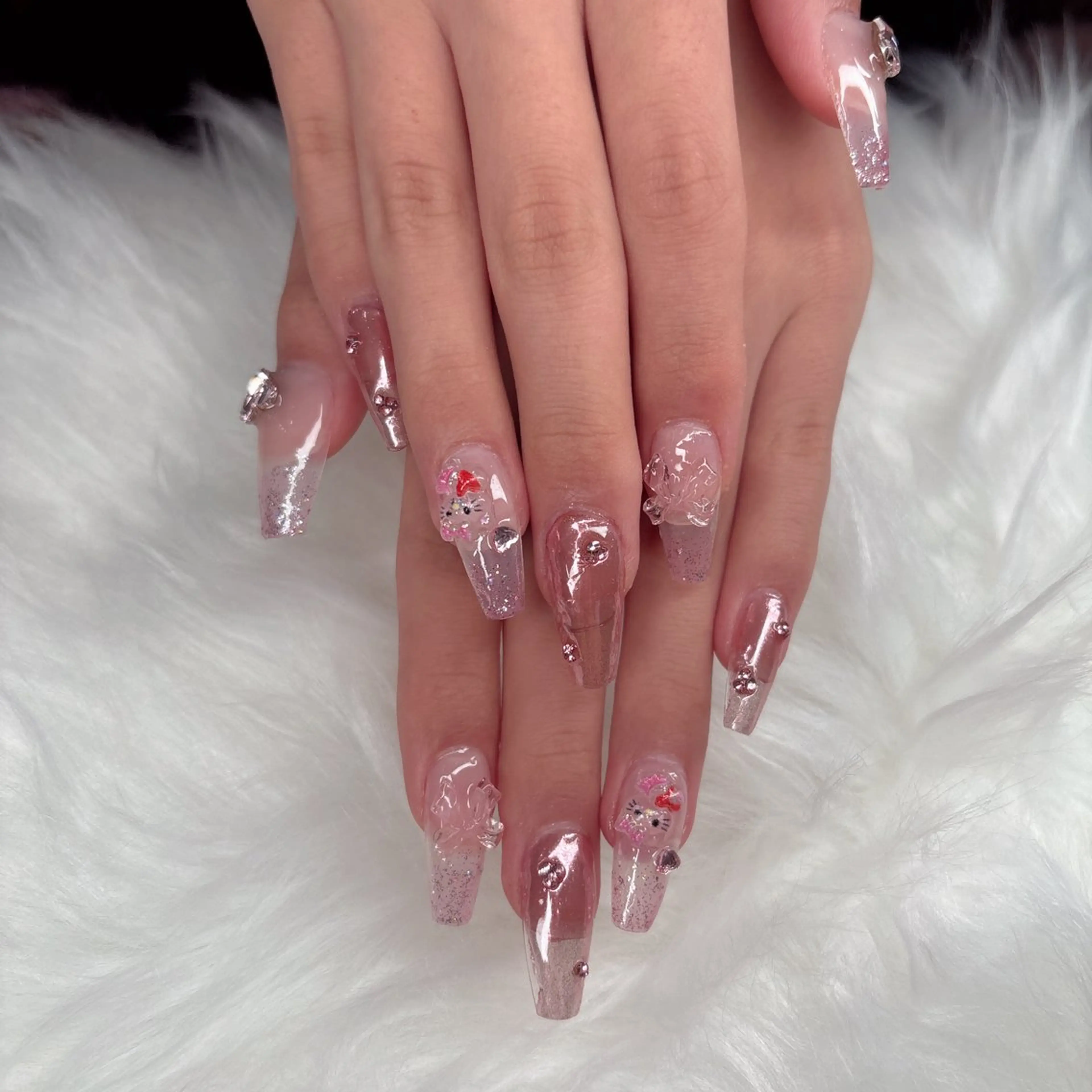 ネイル 長さ出し ネイルチップ muni所属・鶴橋♡̴⟡.˚ネイル kpop.ワンホンのネイルデザイン