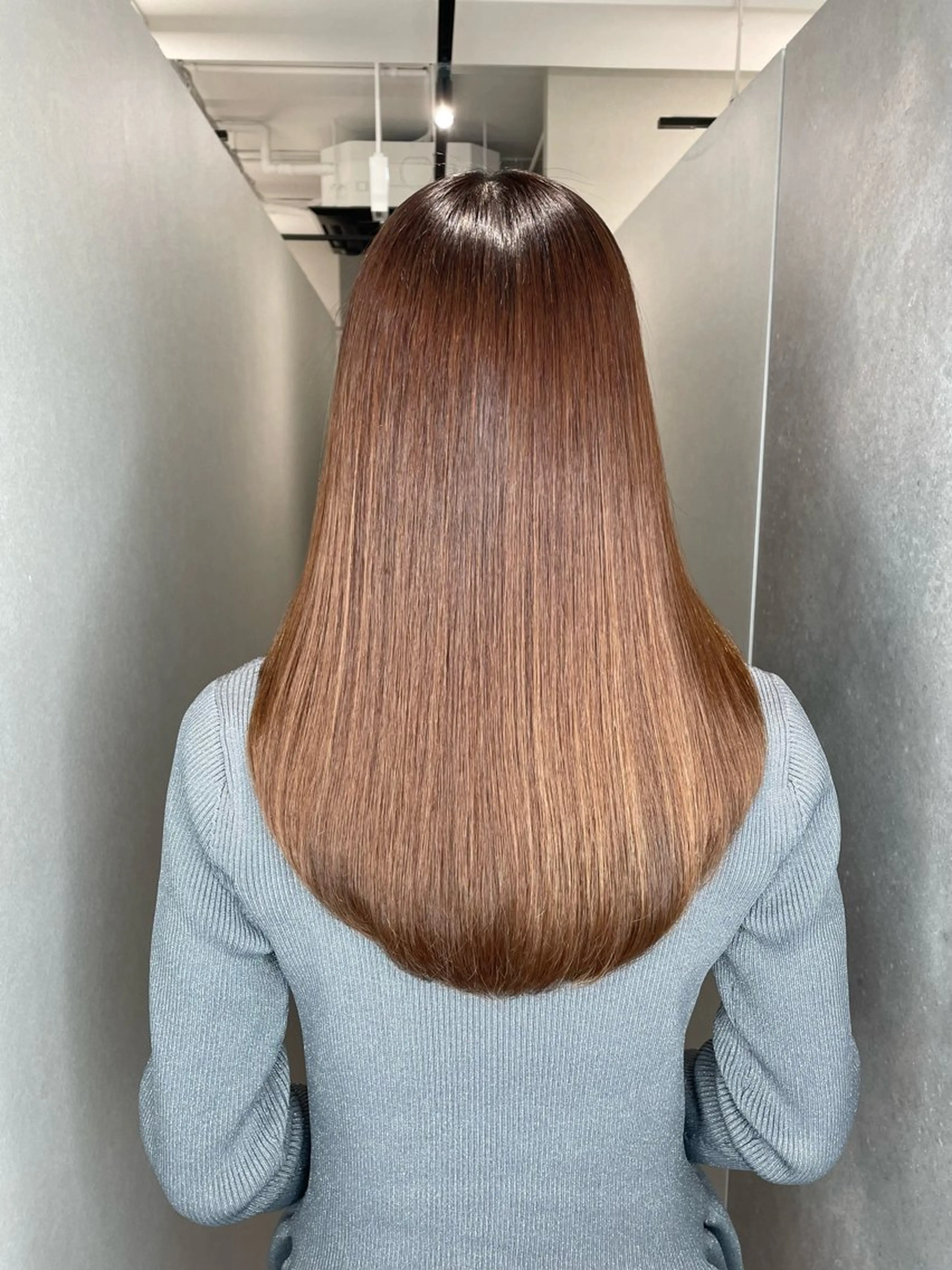 セミロング 髪質改善 トリートメント 酸熱トリートメント カット トリートメント BOOTH share saron所属・今井 勝也のヘアスタイル