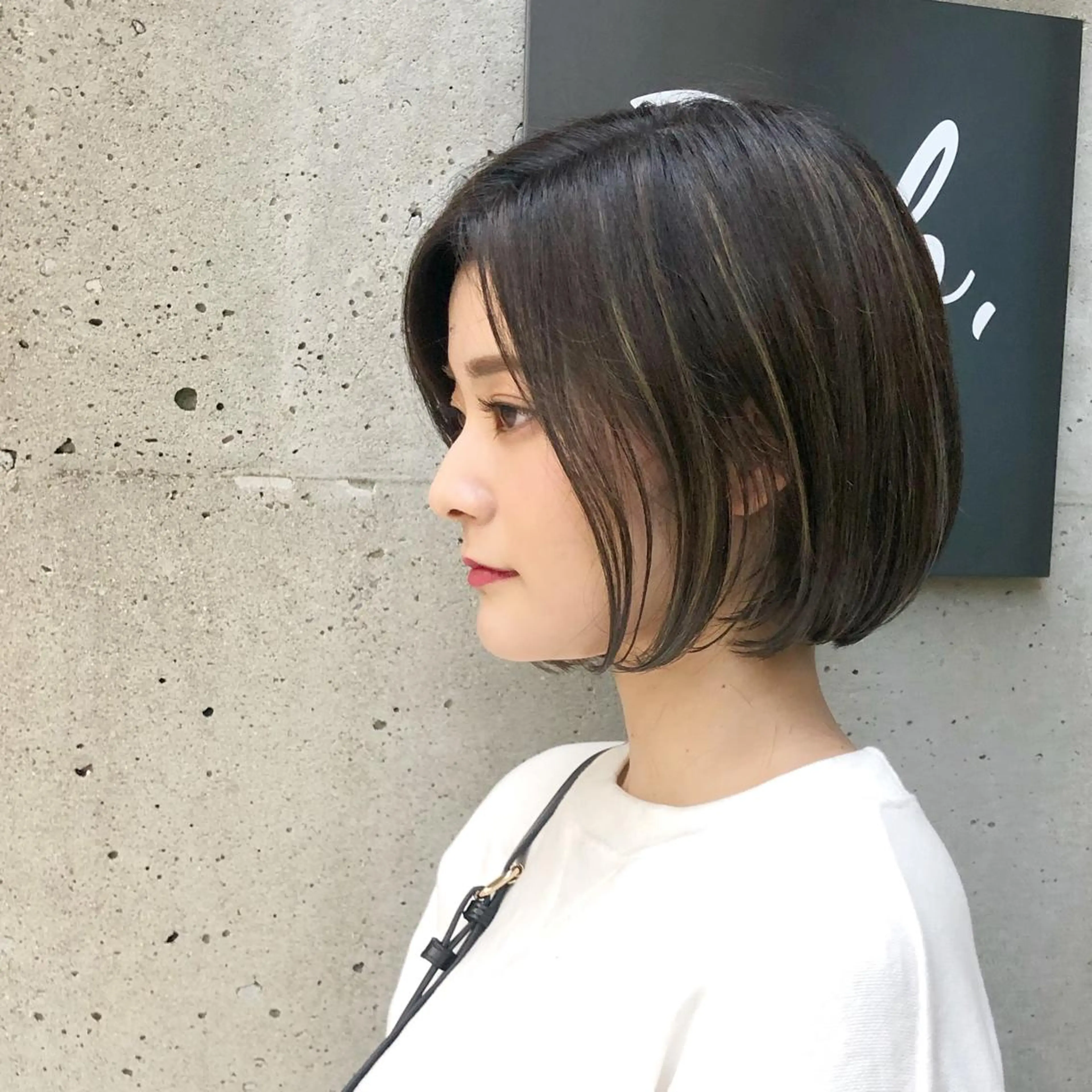 ショート カラー パーマ ヘアアレンジ メンズ キッズ ネイル メンズハイライト ハイライトカラー ボブ ハイライト シンプルネイル 中山 天地のヘアスタイル