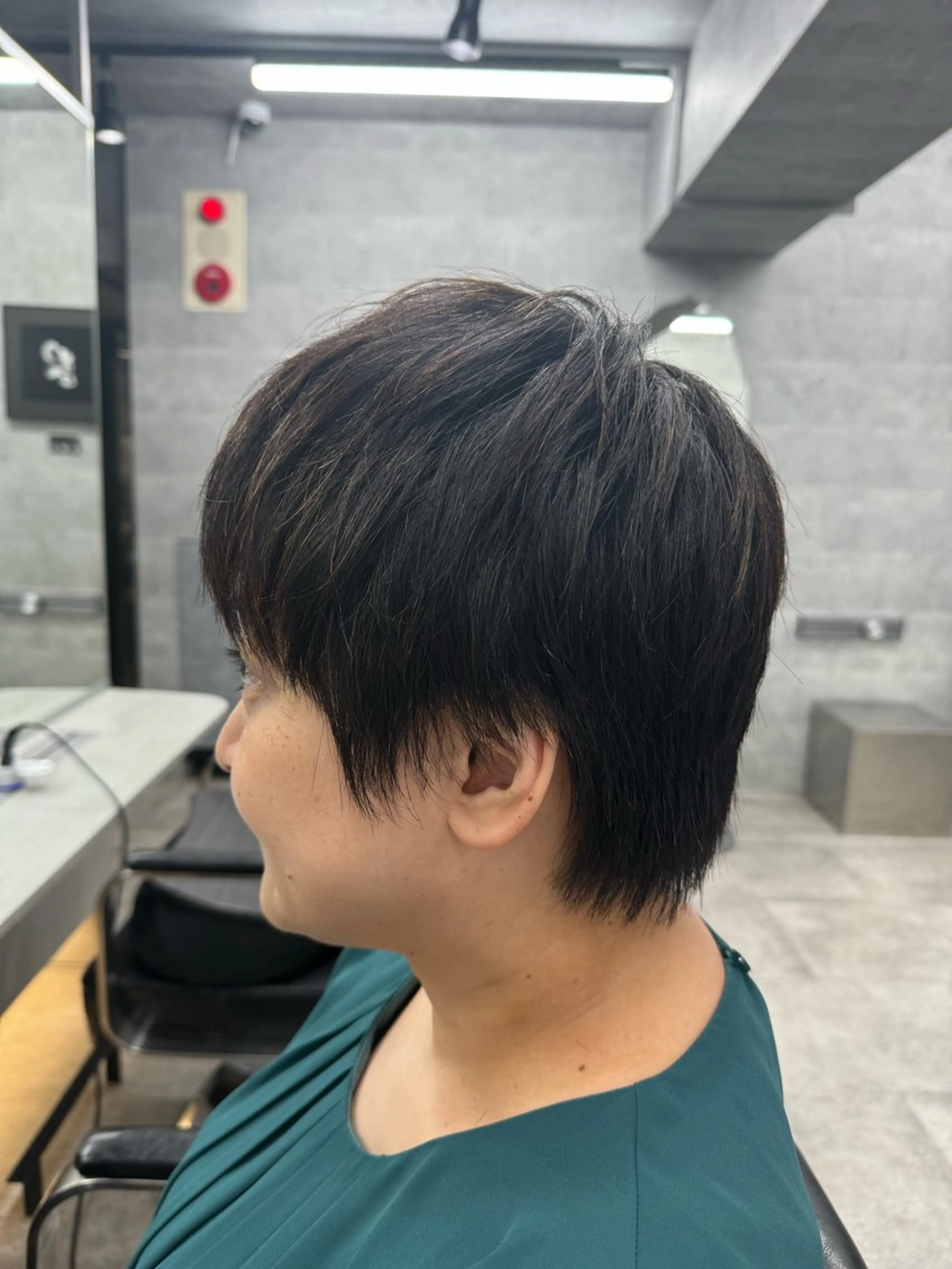 ショート あなたのお悩み改善" You"💚❤️💛のヘアスタイル