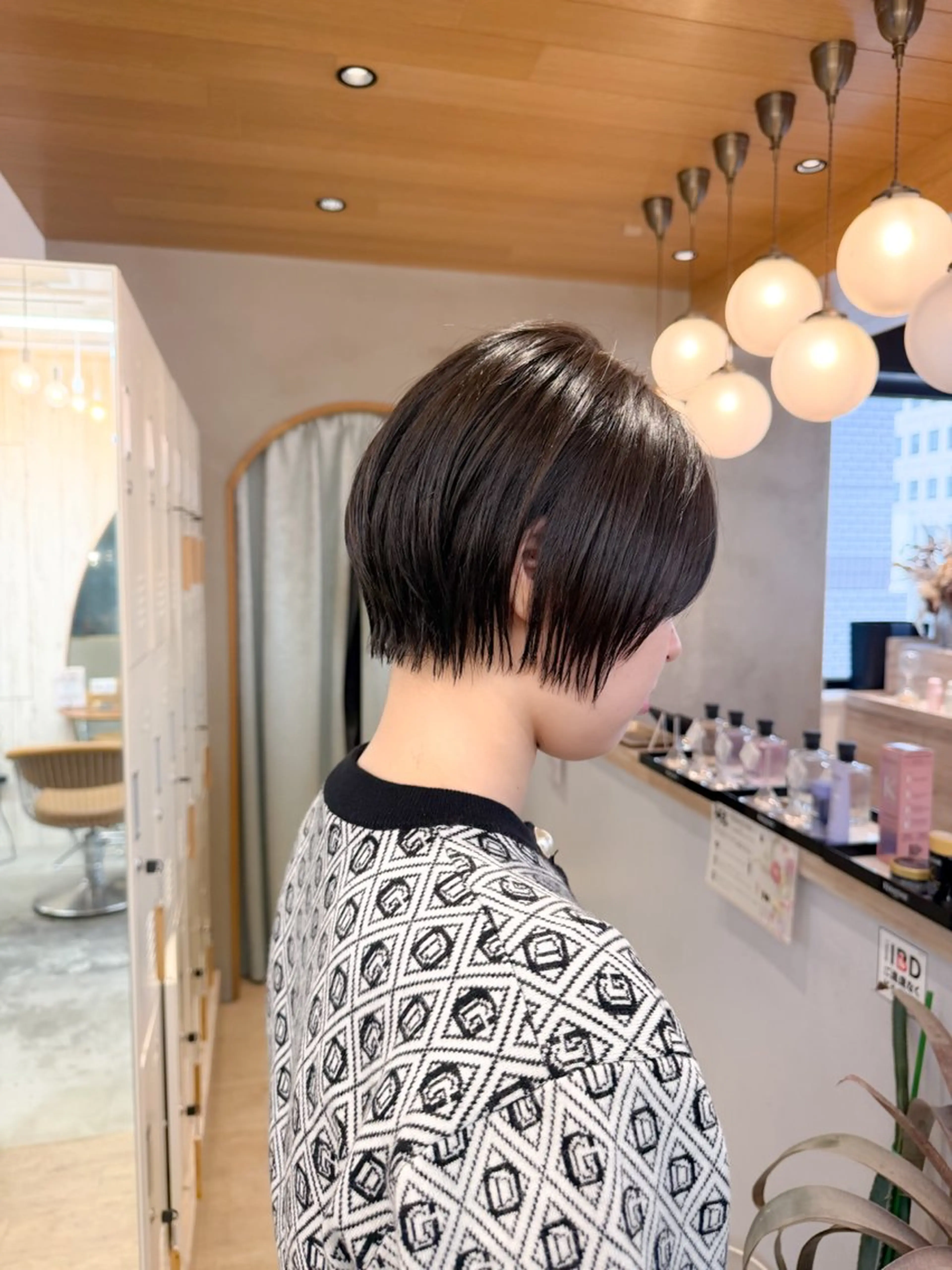 ショート カラー ショートヘア カット ヘアカラー トリートメント 髪質改善✨縮毛矯正 ショートボブ/ともきのヘアスタイル