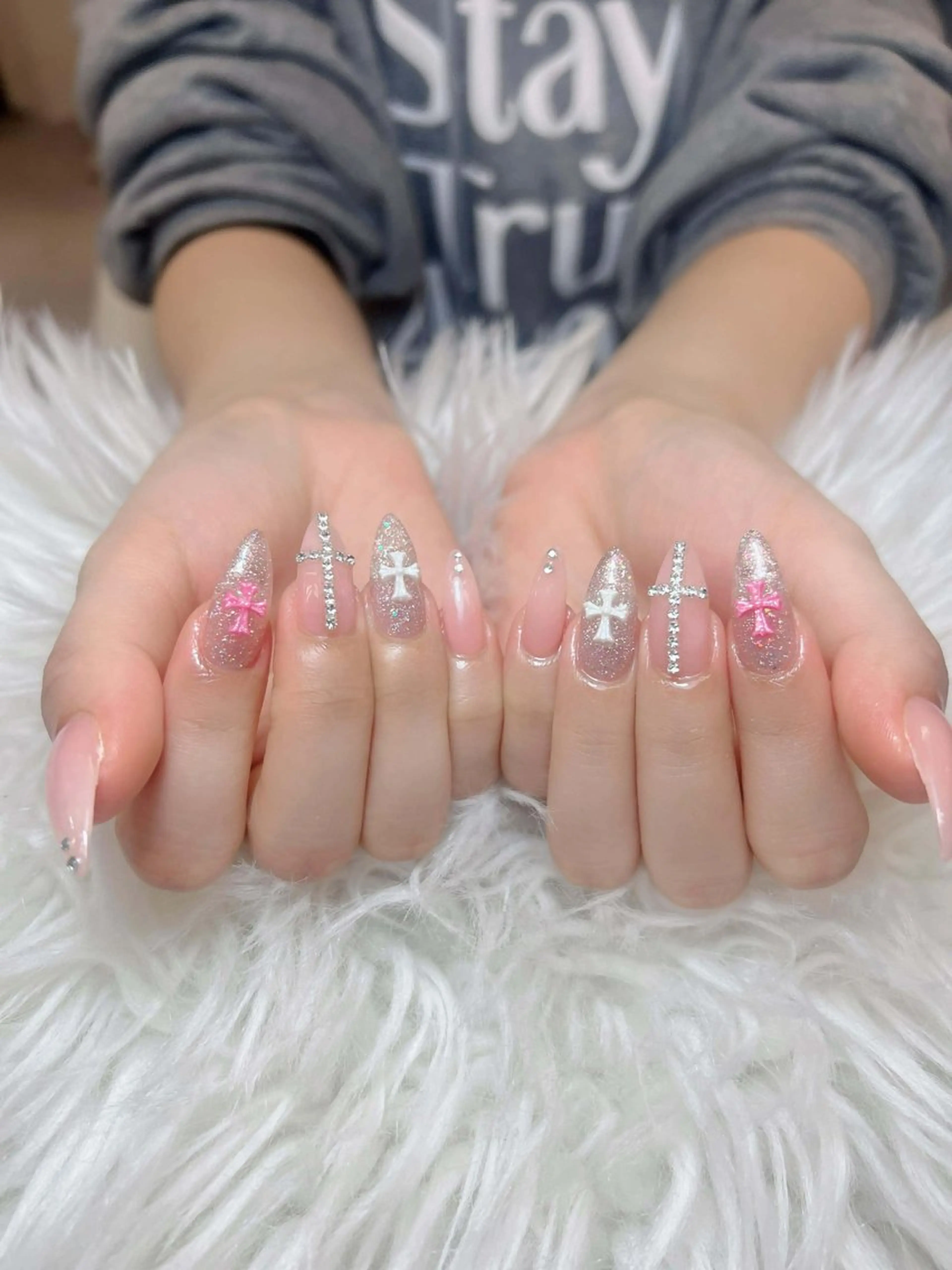 ネイル ハンドネイル ミン ゴテゴテネイルのネイルデザイン