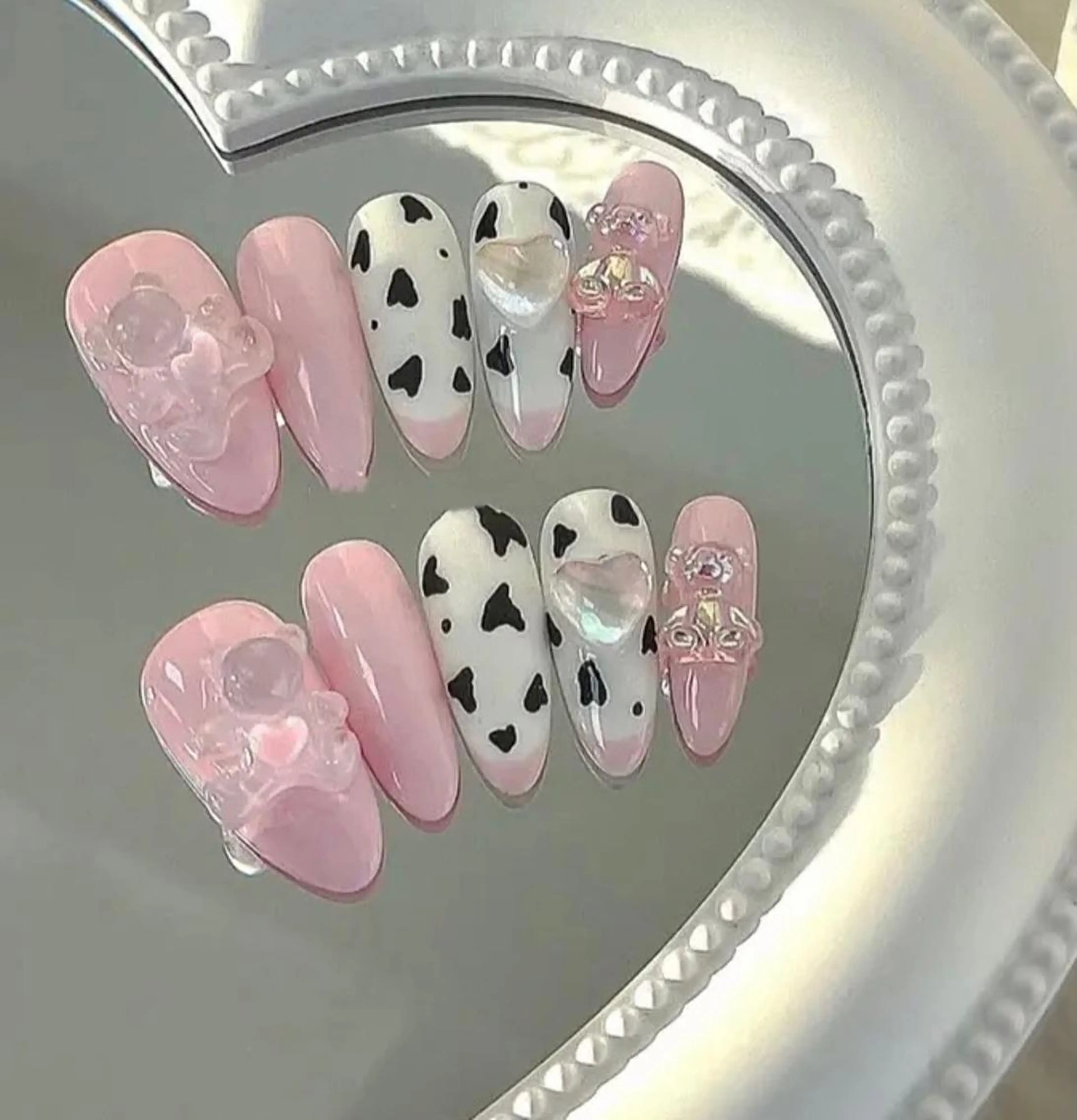 ネイル ゆず秋葉原 Vickyのネイルデザイン