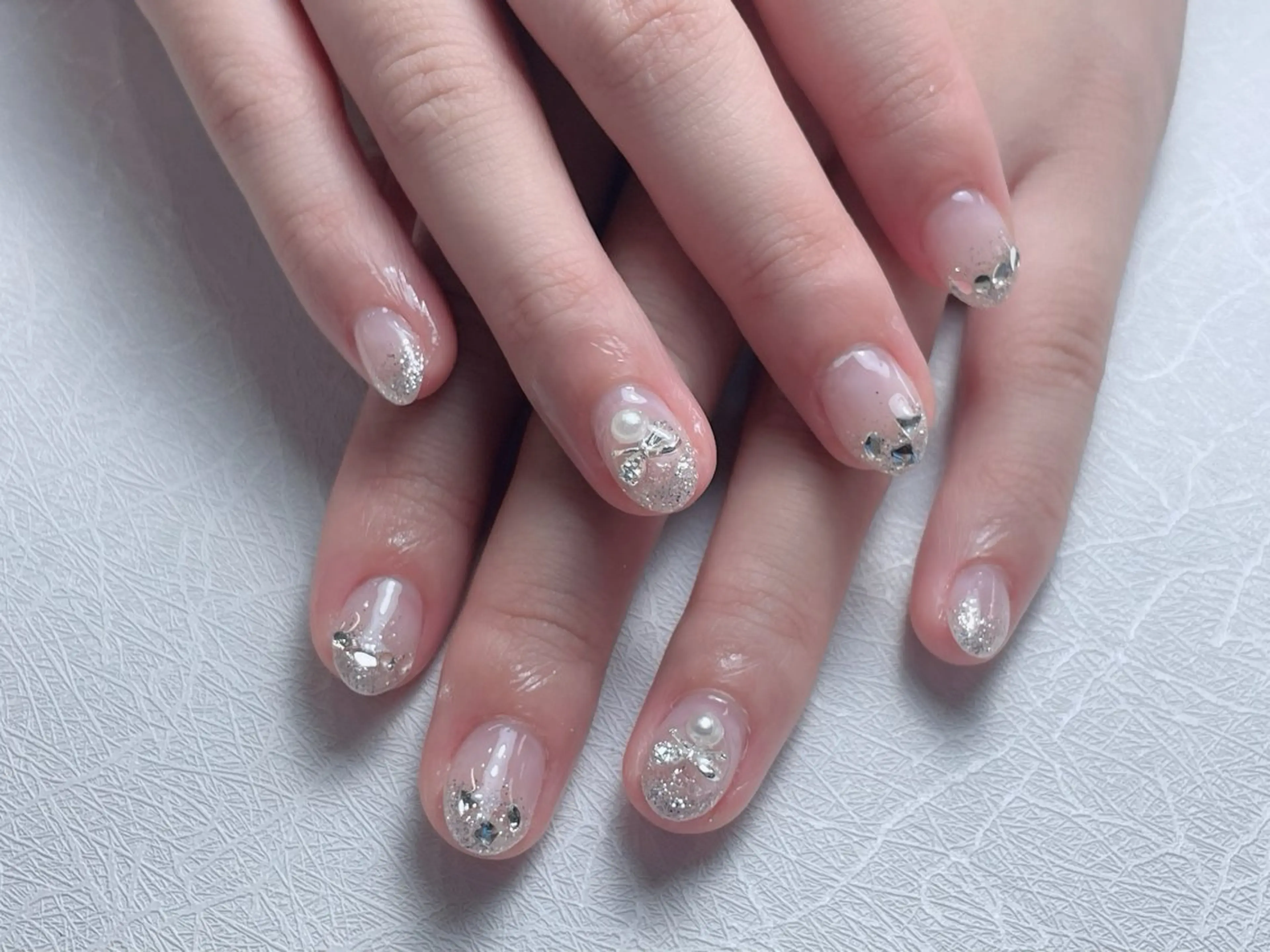 ネイル チークネイル 長さ出し フレンチネイル グラデーション キラキラネイル 中野駅から2分 MEO NAILのネイルデザイン