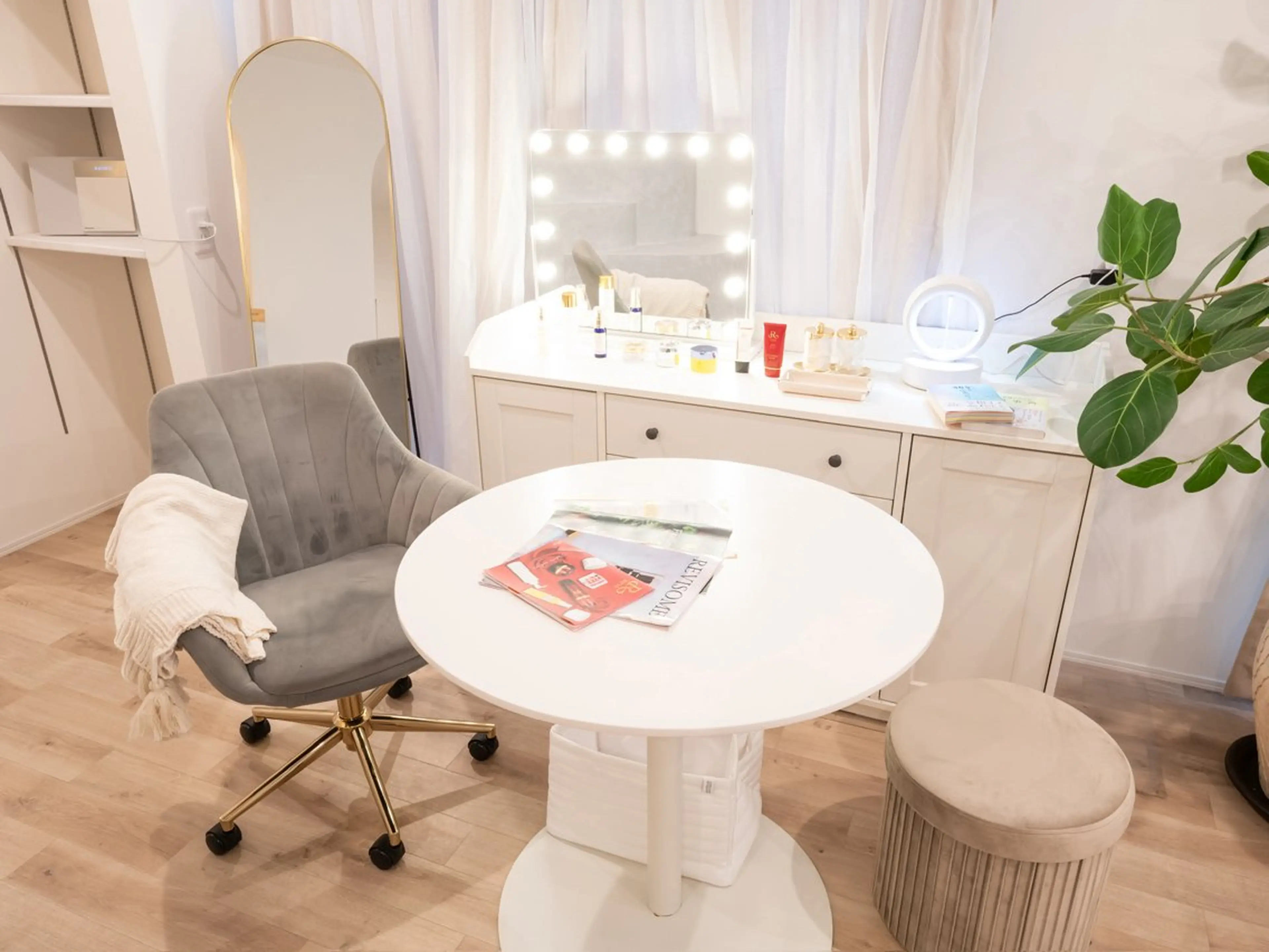 エステ SILOE【ハーブピーリング/REVI/ニキビ/シミ/シワ/毛穴ケア】所属・【SILOE】 ハーブピーリングのエステ・リラクイメージ