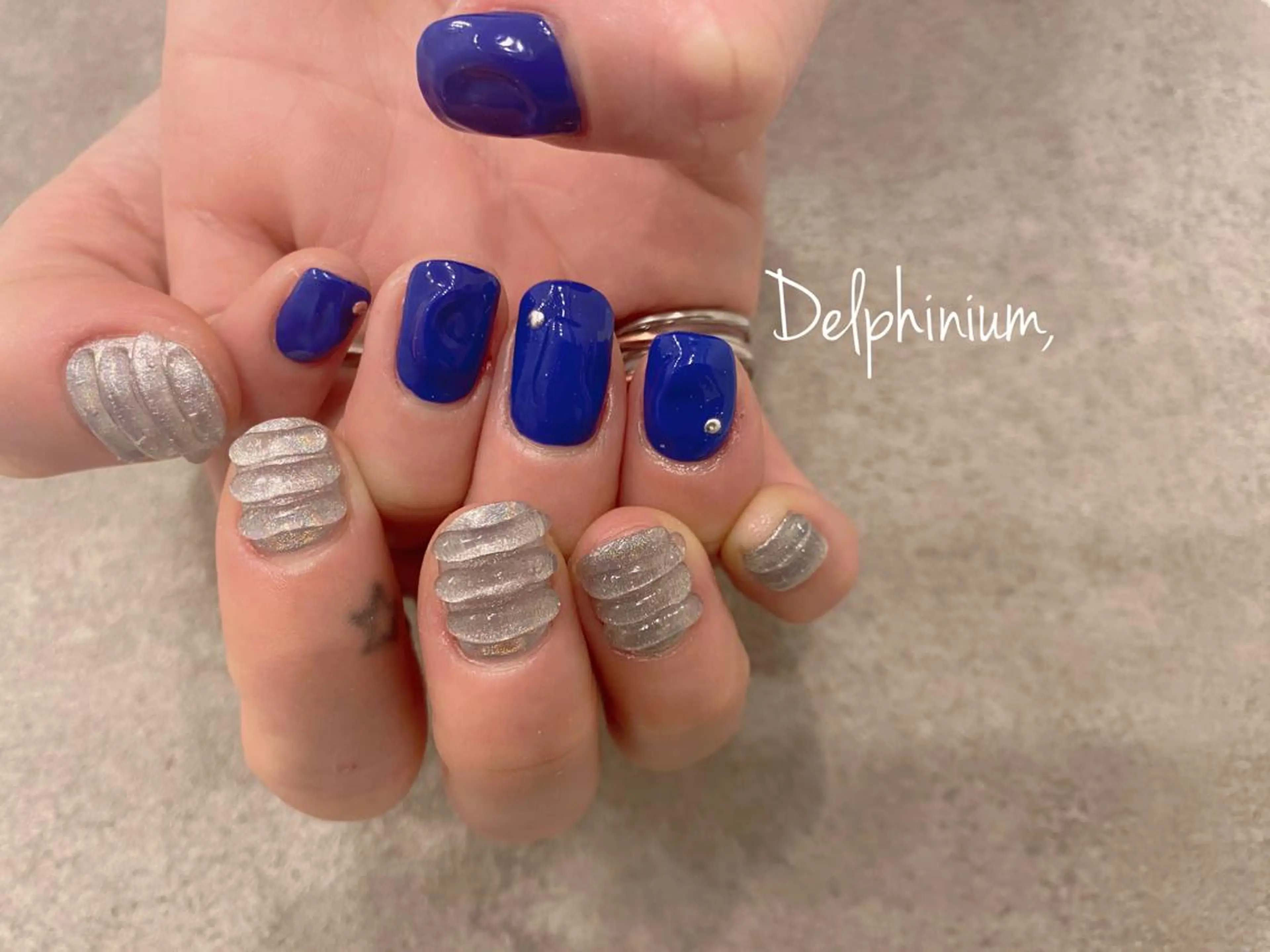 ネイル ショートネイル ハンドネイル 岡本 友恵のネイルデザイン