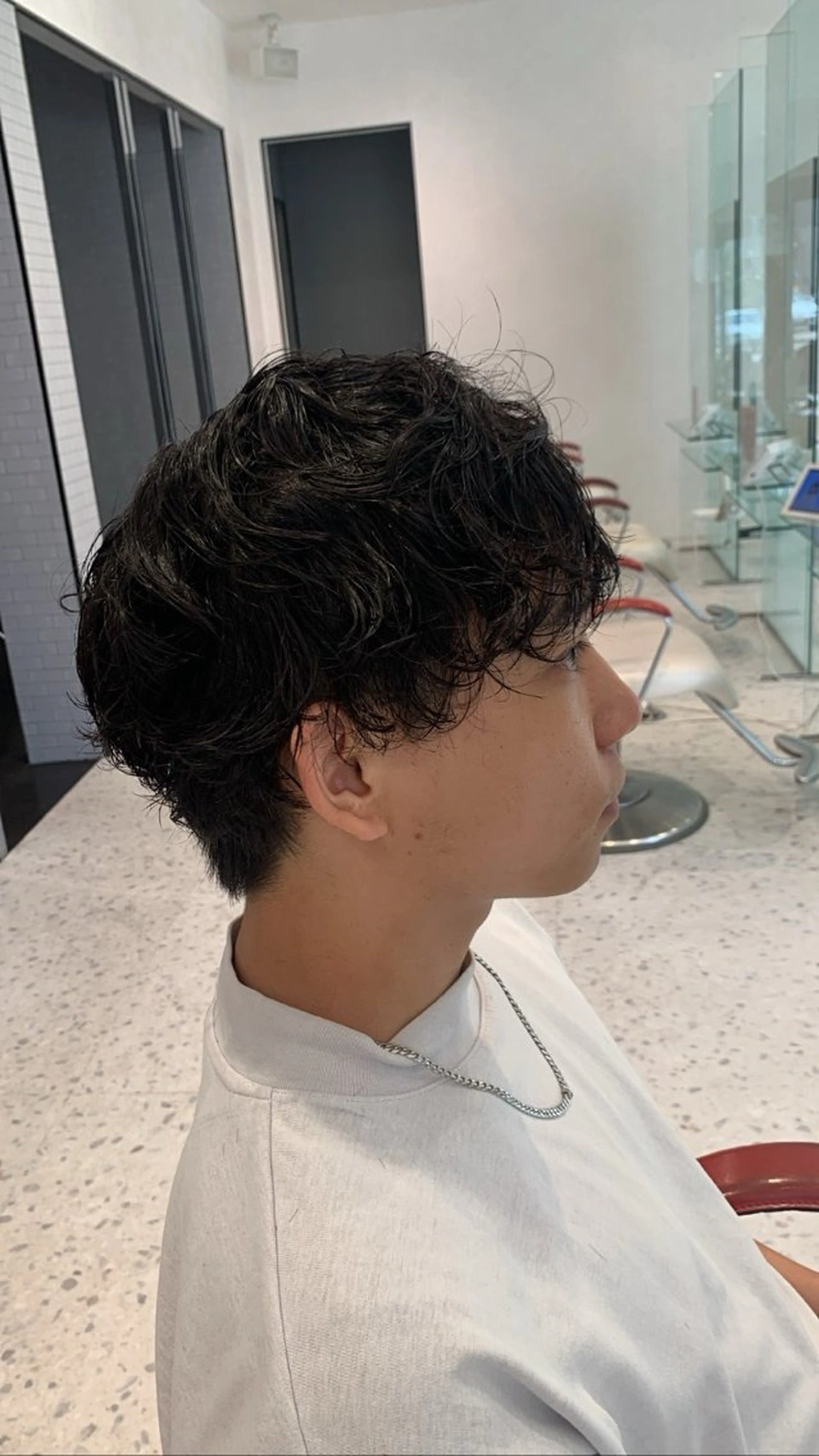 パーマ メンズ センターパート マッシュ メンズパーマ スパイラルパーマ 中屋 比呂のヘアスタイル