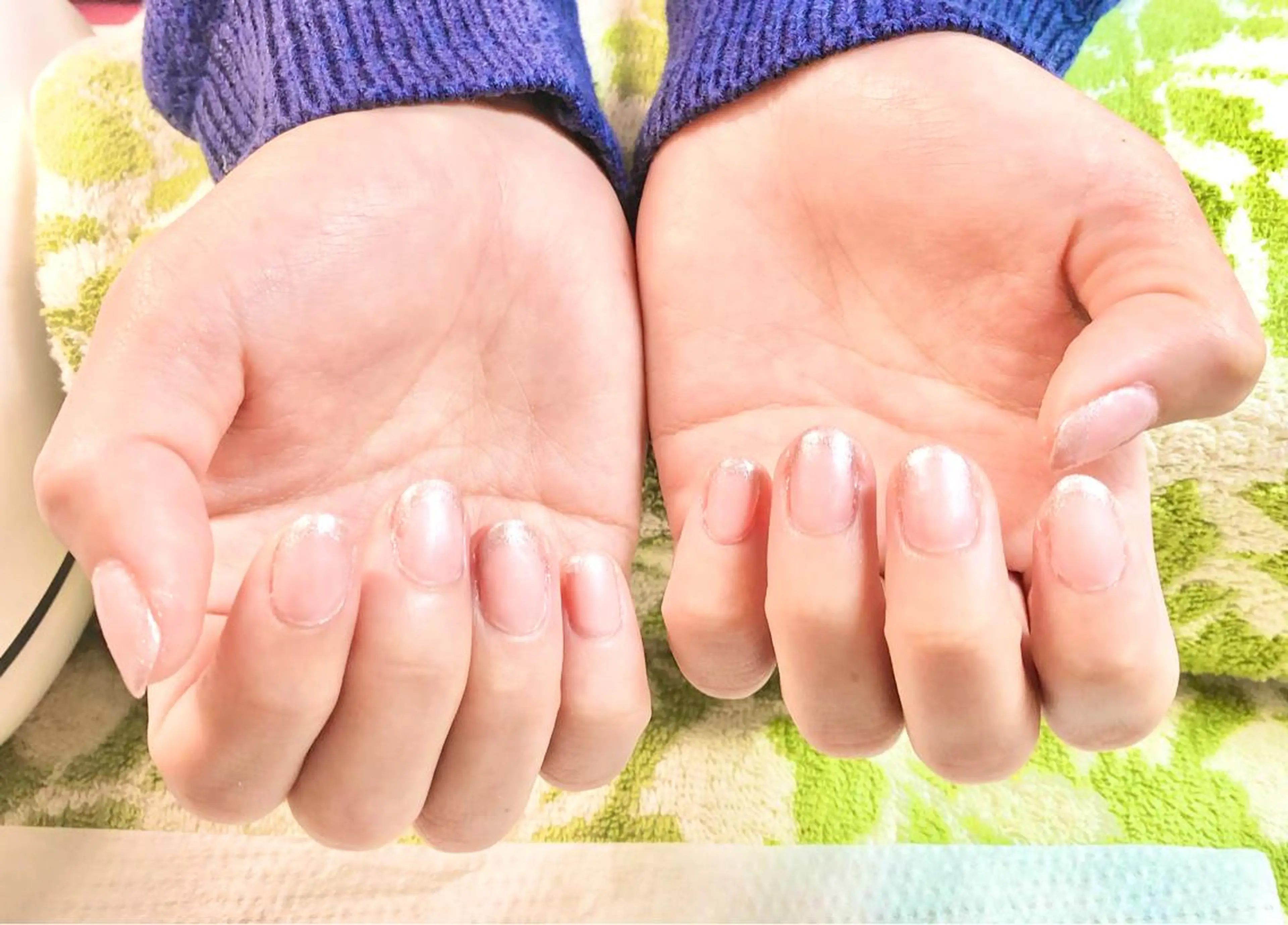 ネイル フレンチネイル ラメ(グリッター) ピンク シルバー ハンドネイル Tairacchi ﾀｲﾗｯﾁのエステ・リラクイメージ